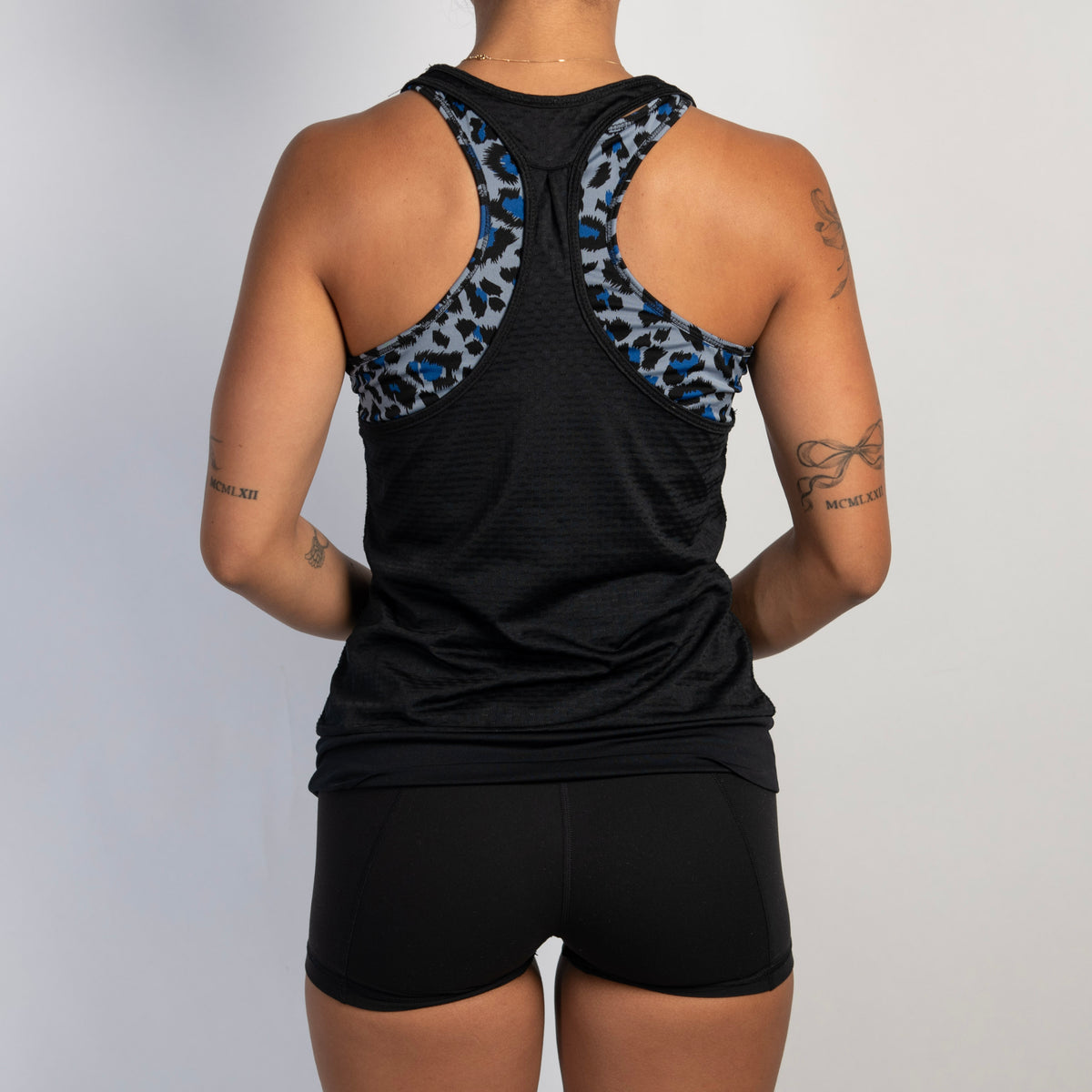BLACK ACTIVE TANK TOP