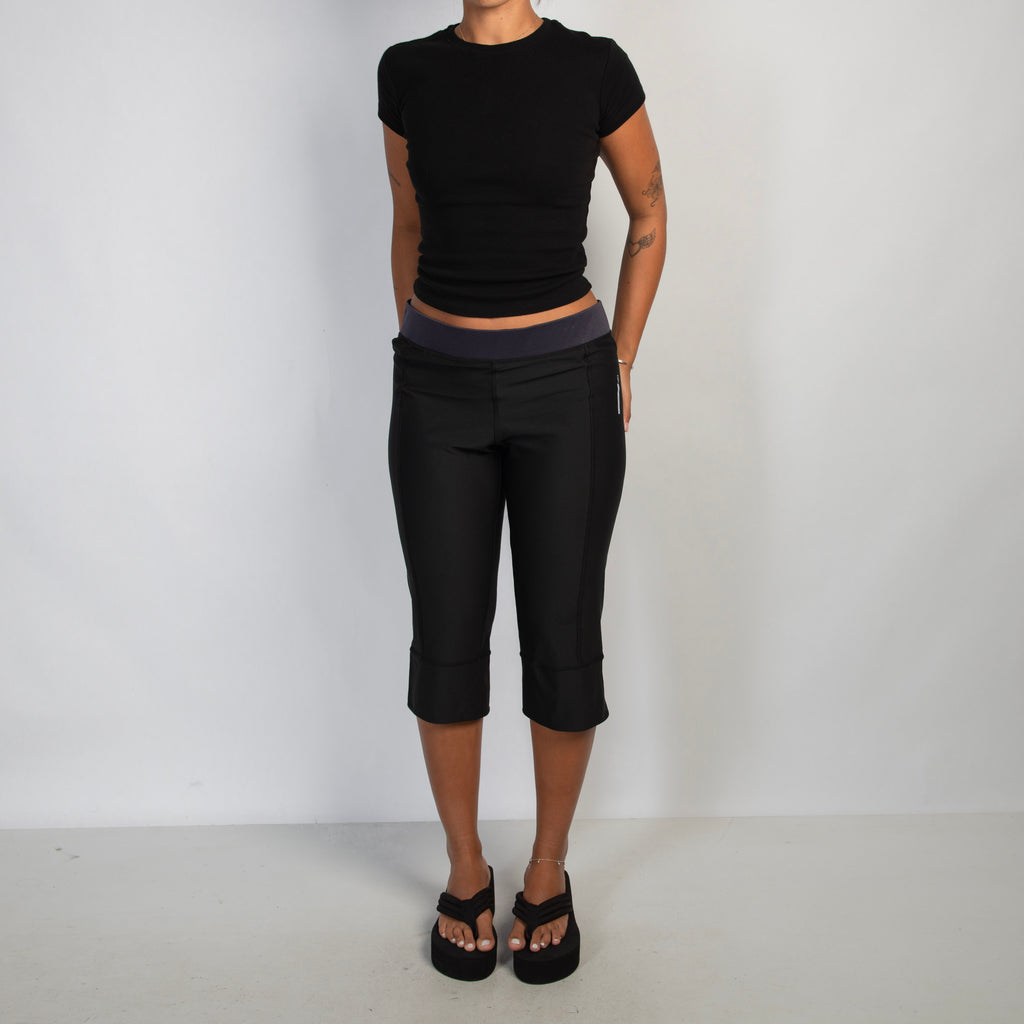 KICK FLARE CAPRI TIGHTS
