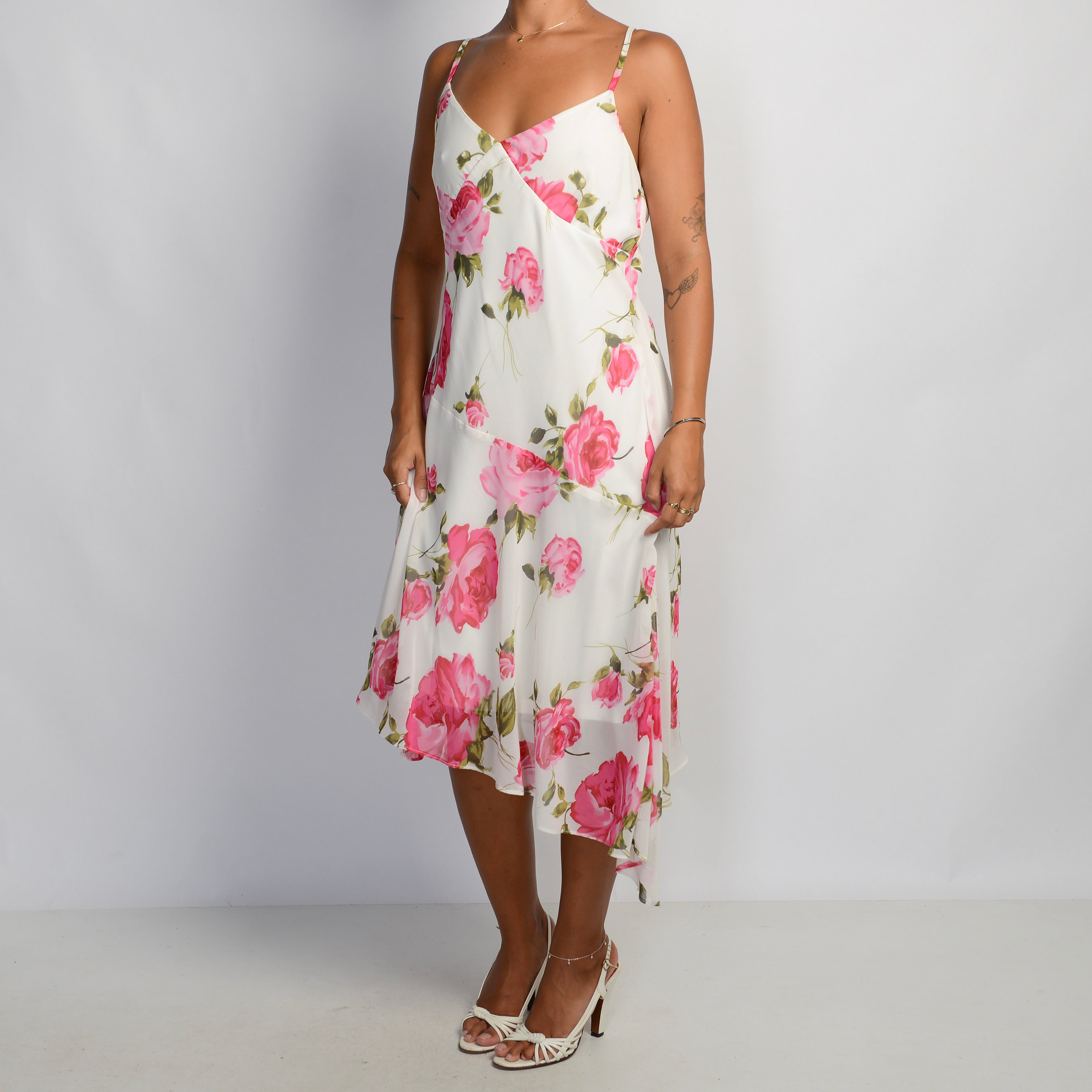 WHITE FLORAL MIDI DRESS