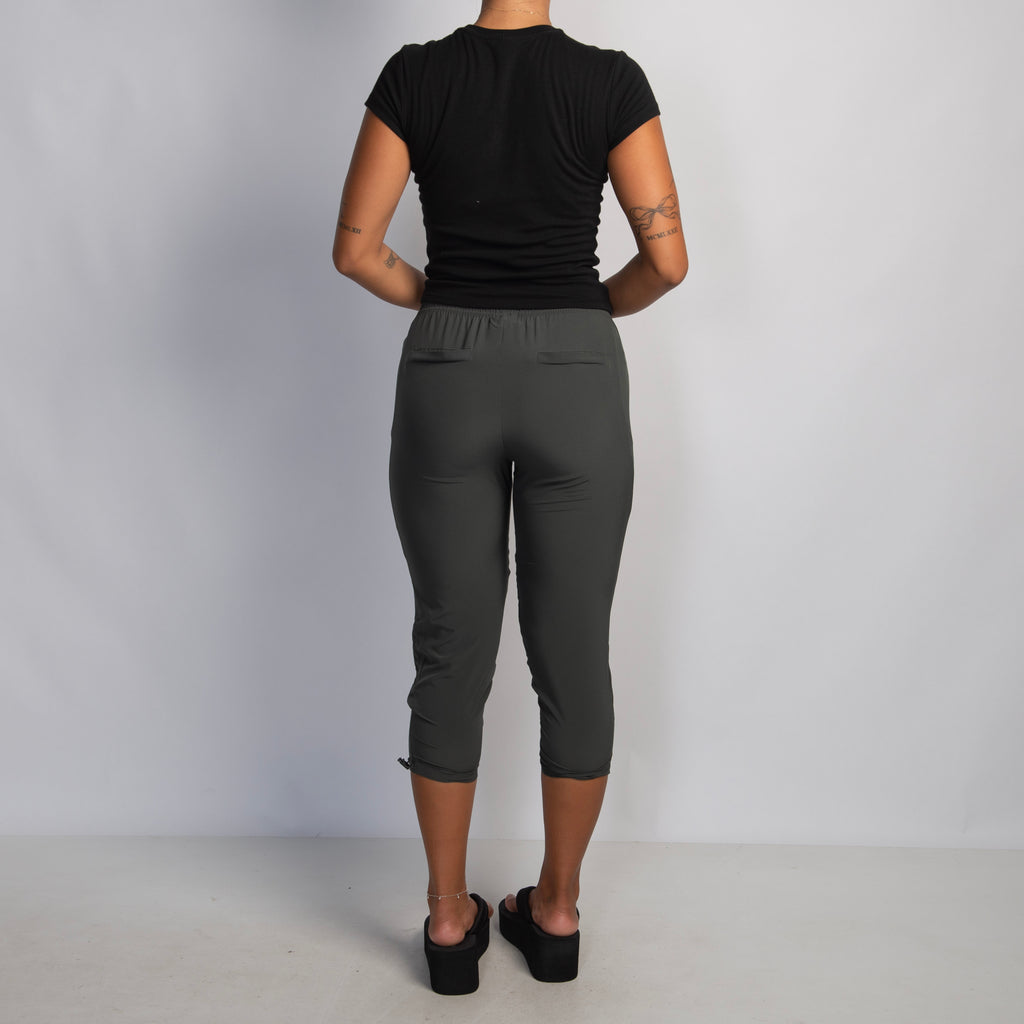 KHAKI GREEN 3/4 CROP PANTS