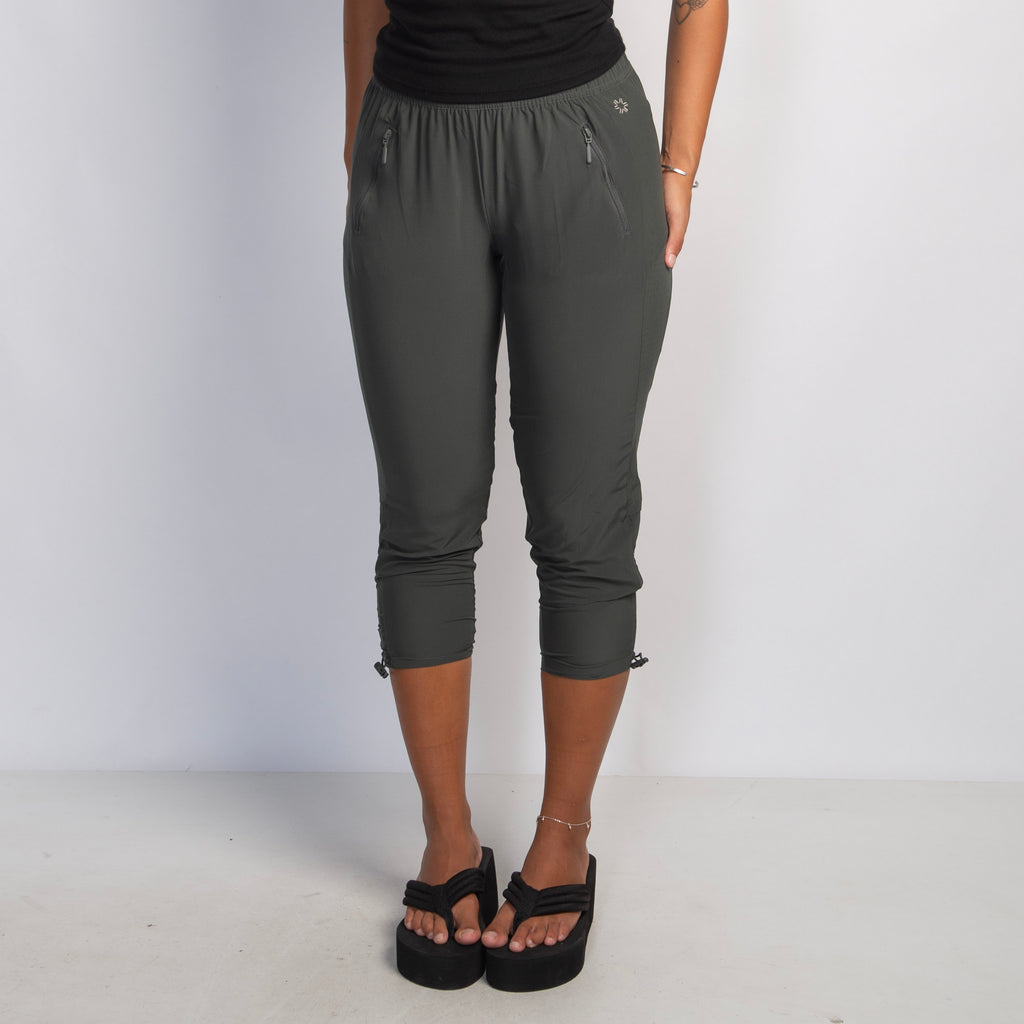KHAKI GREEN 3/4 CROP PANTS