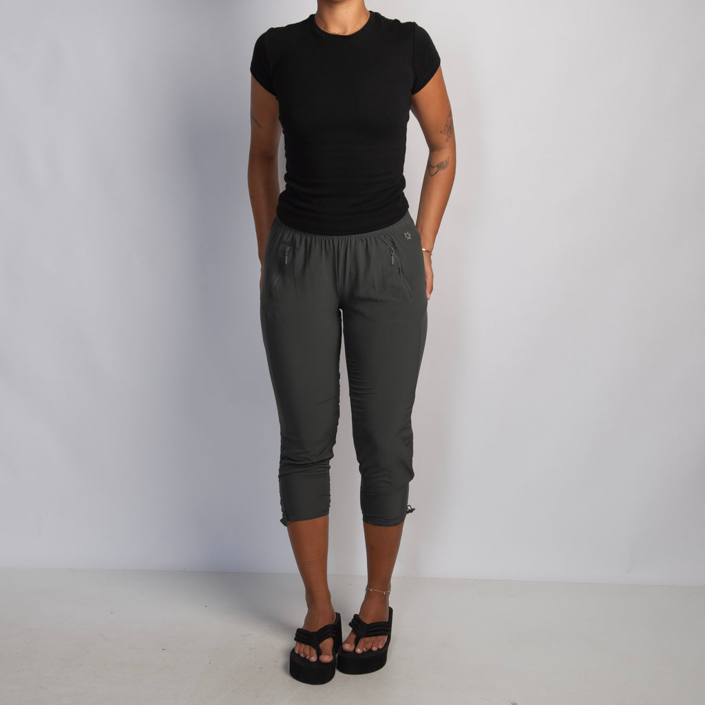 KHAKI GREEN 3/4 CROP PANTS