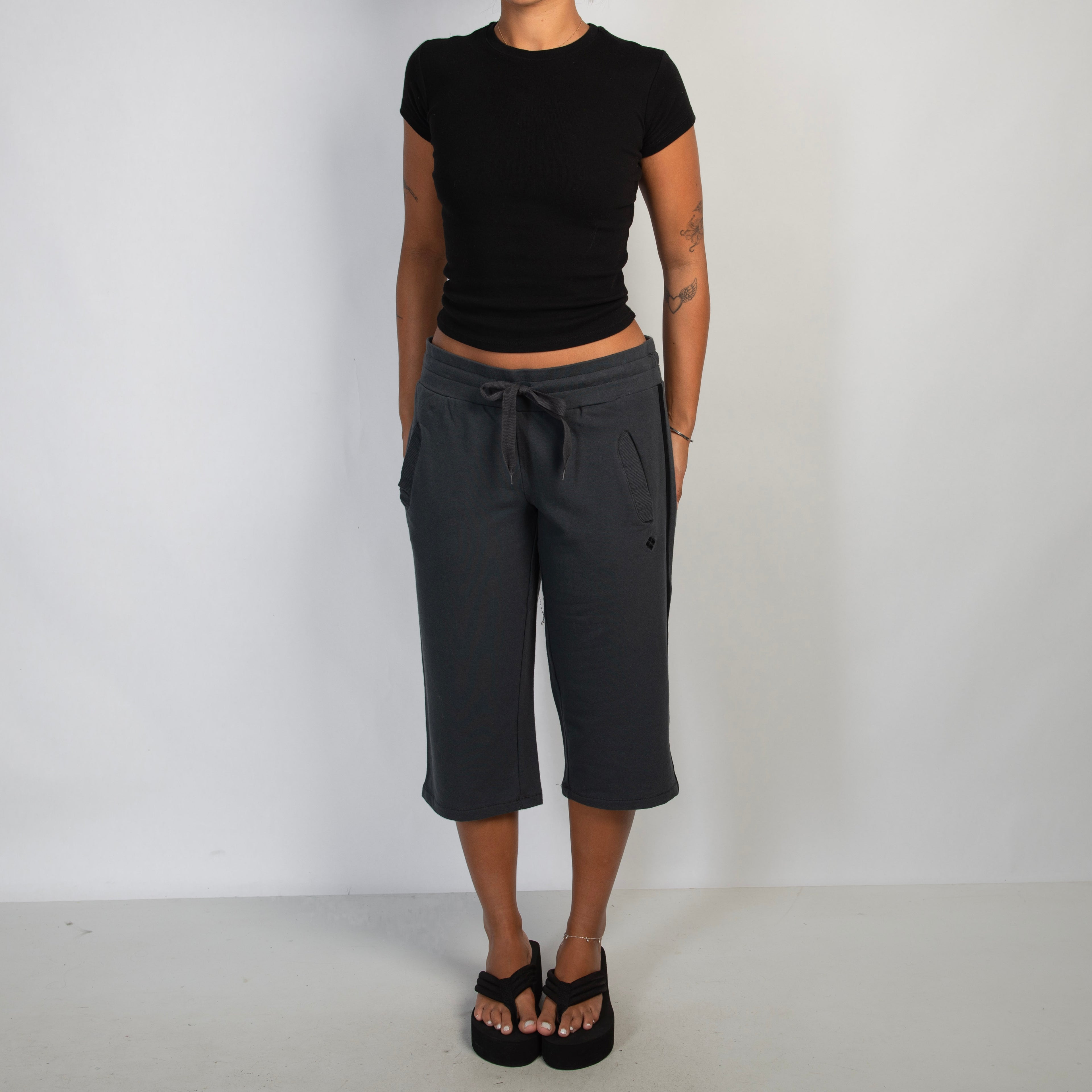 GREY CROP LOUNGE PANTS