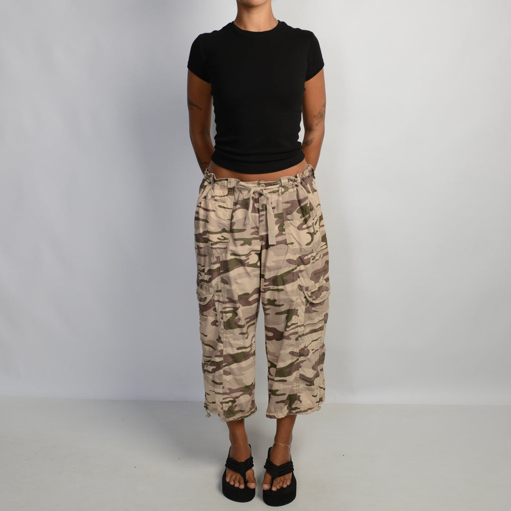 BROWN CAMOUFLAGE CROP PANTS