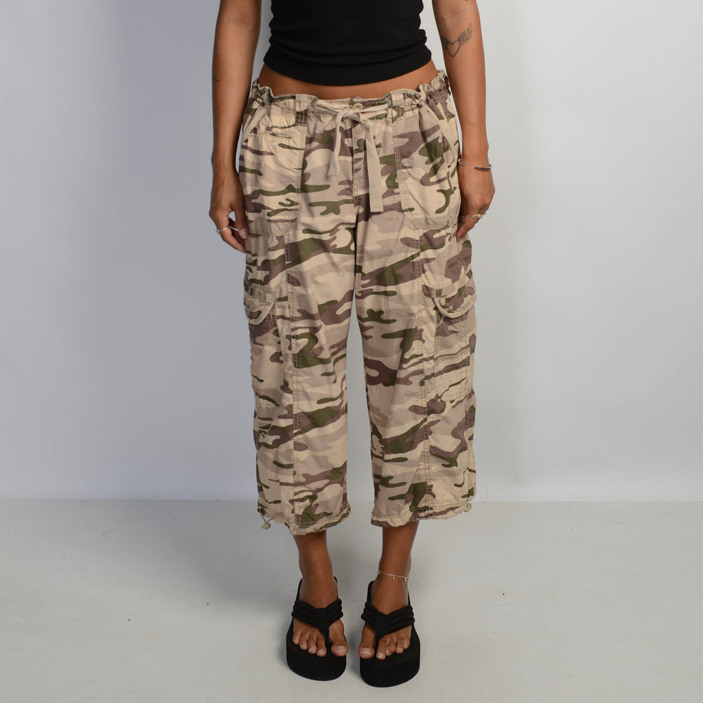 BROWN CAMOUFLAGE CROP PANTS