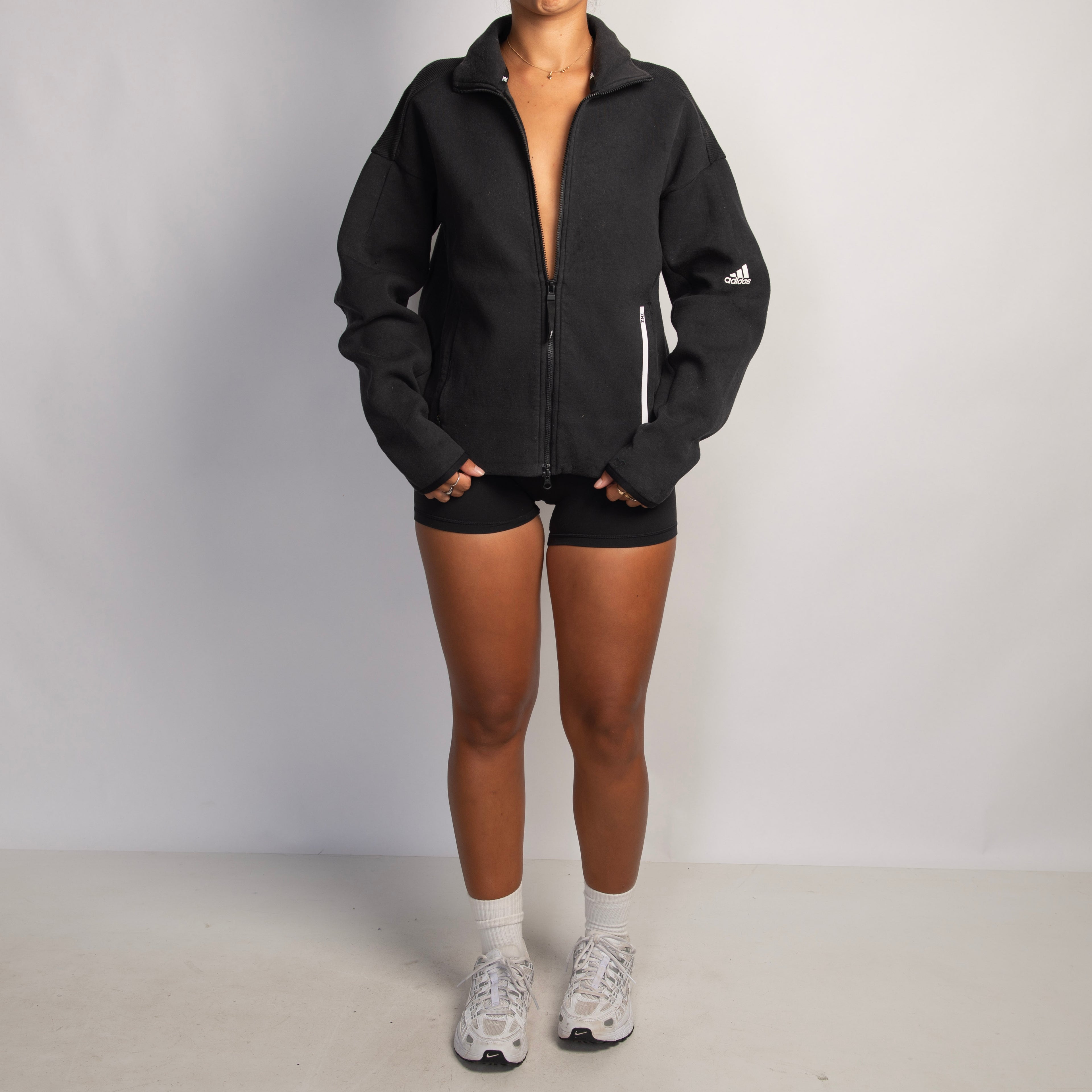 BLACK ZIP JACKET