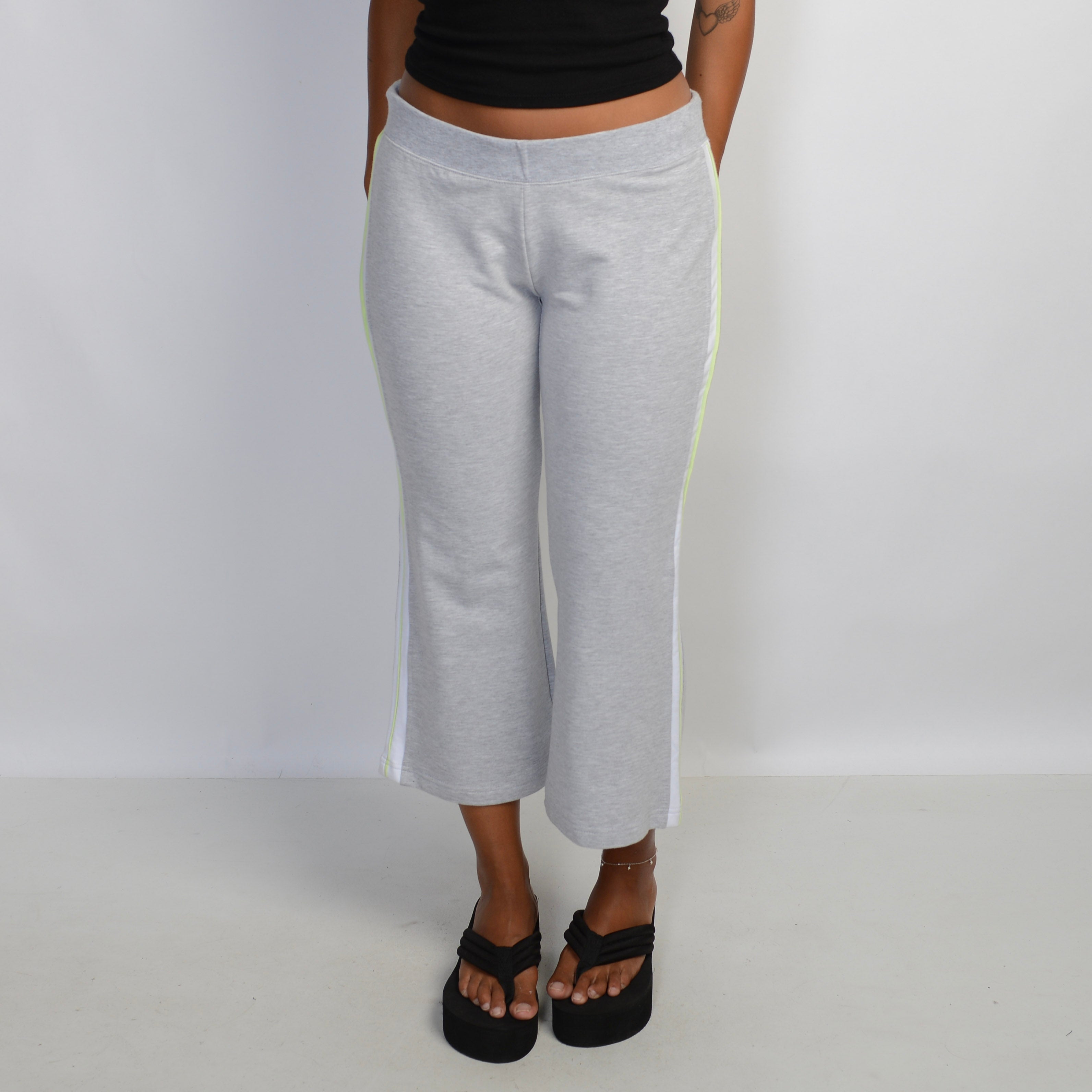 GREY CROP LOUNGE PANTS