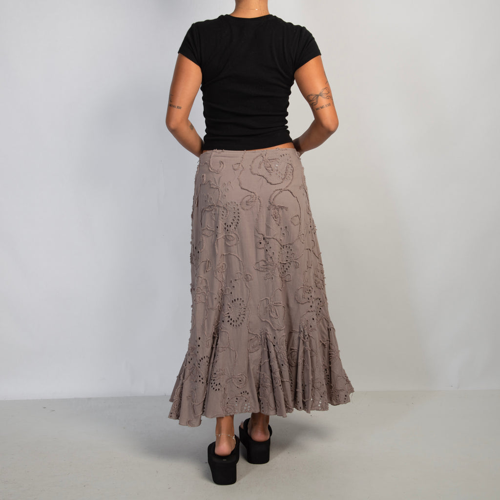 TAUPE TEXTURED FLORAL SKIRT