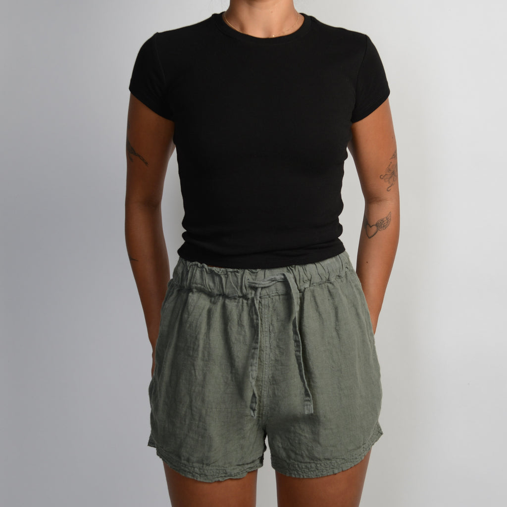 KHAKI LINEN SHORTS