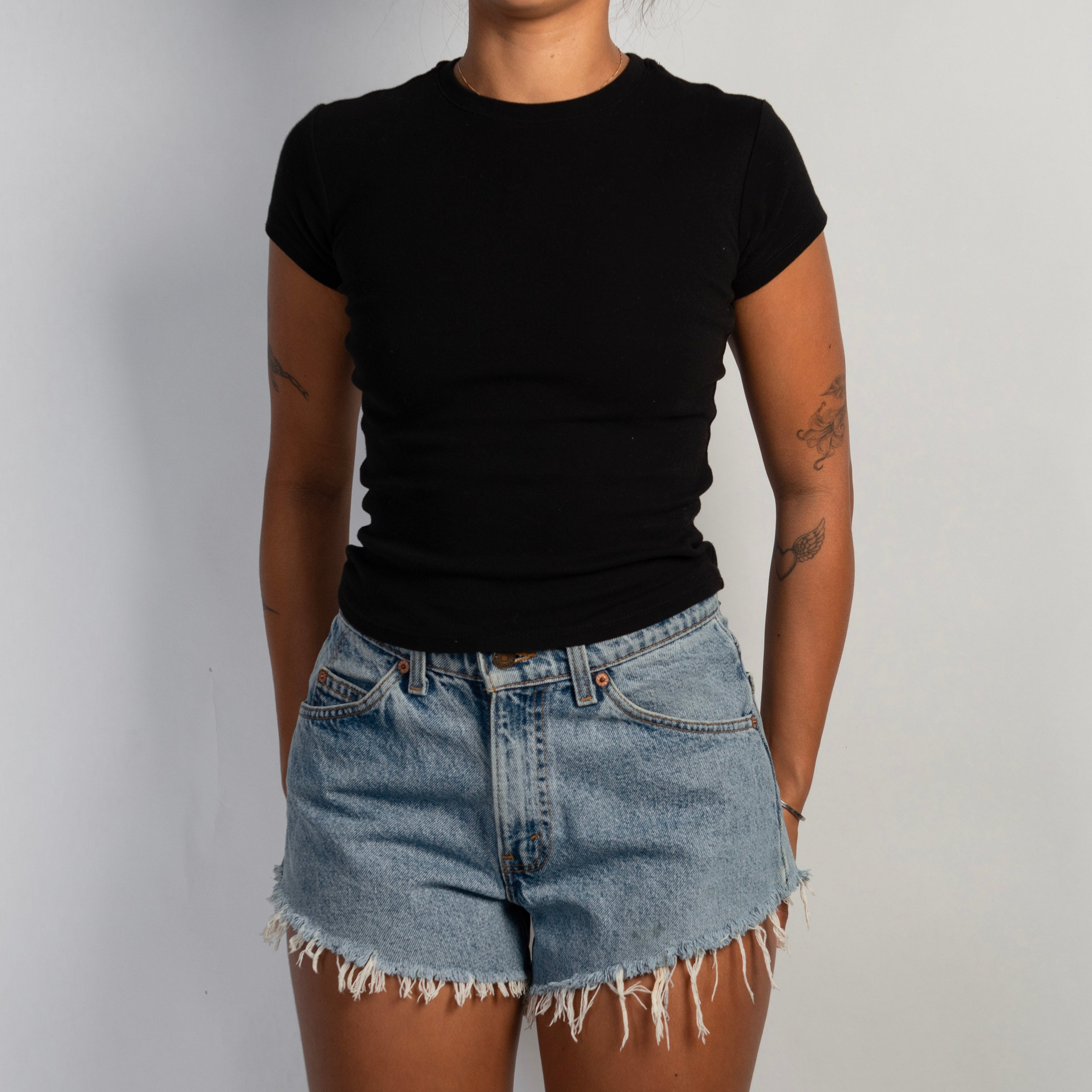 CLASSIC LEVIS DENIM SHORTS