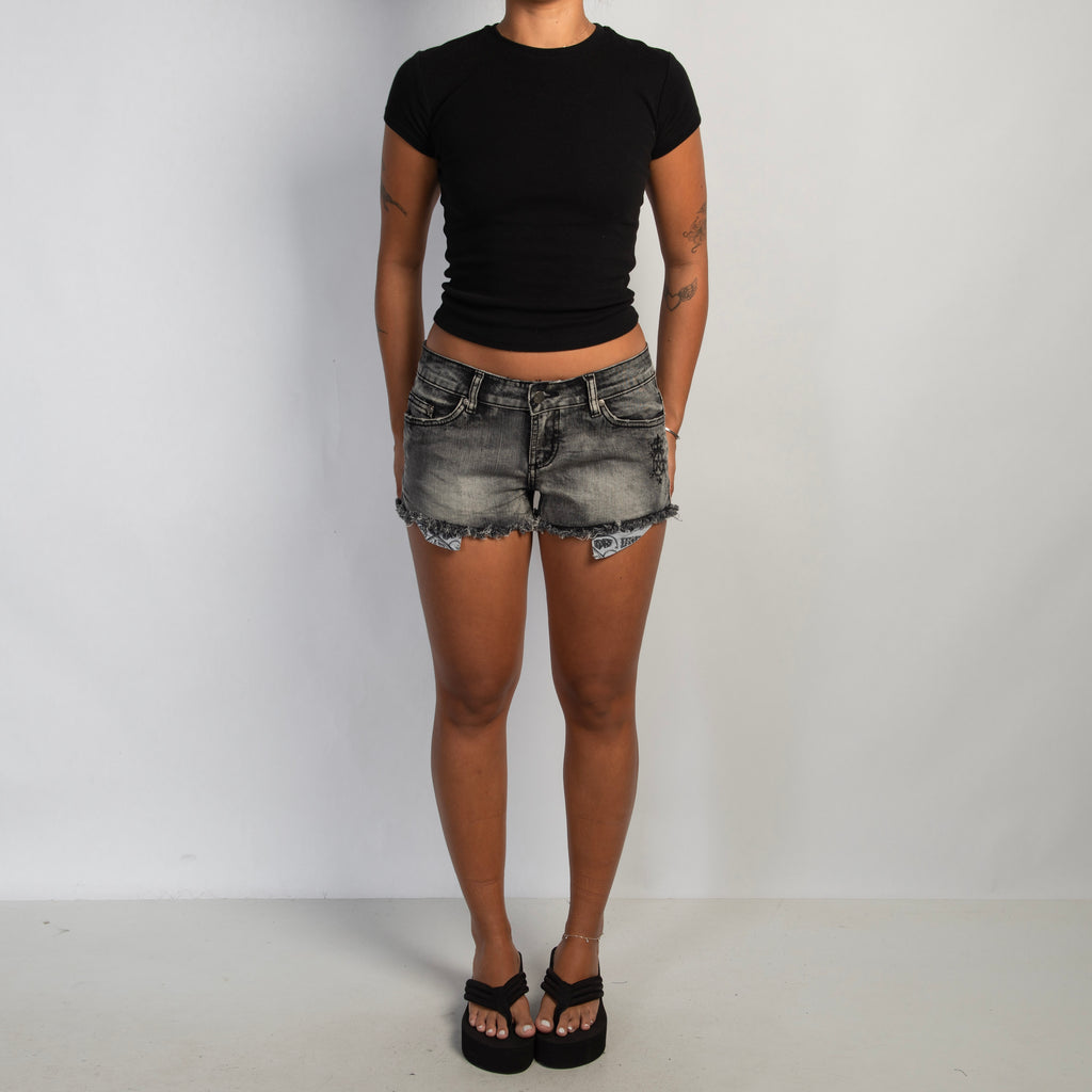 GREY WASH DENIM SHORTS