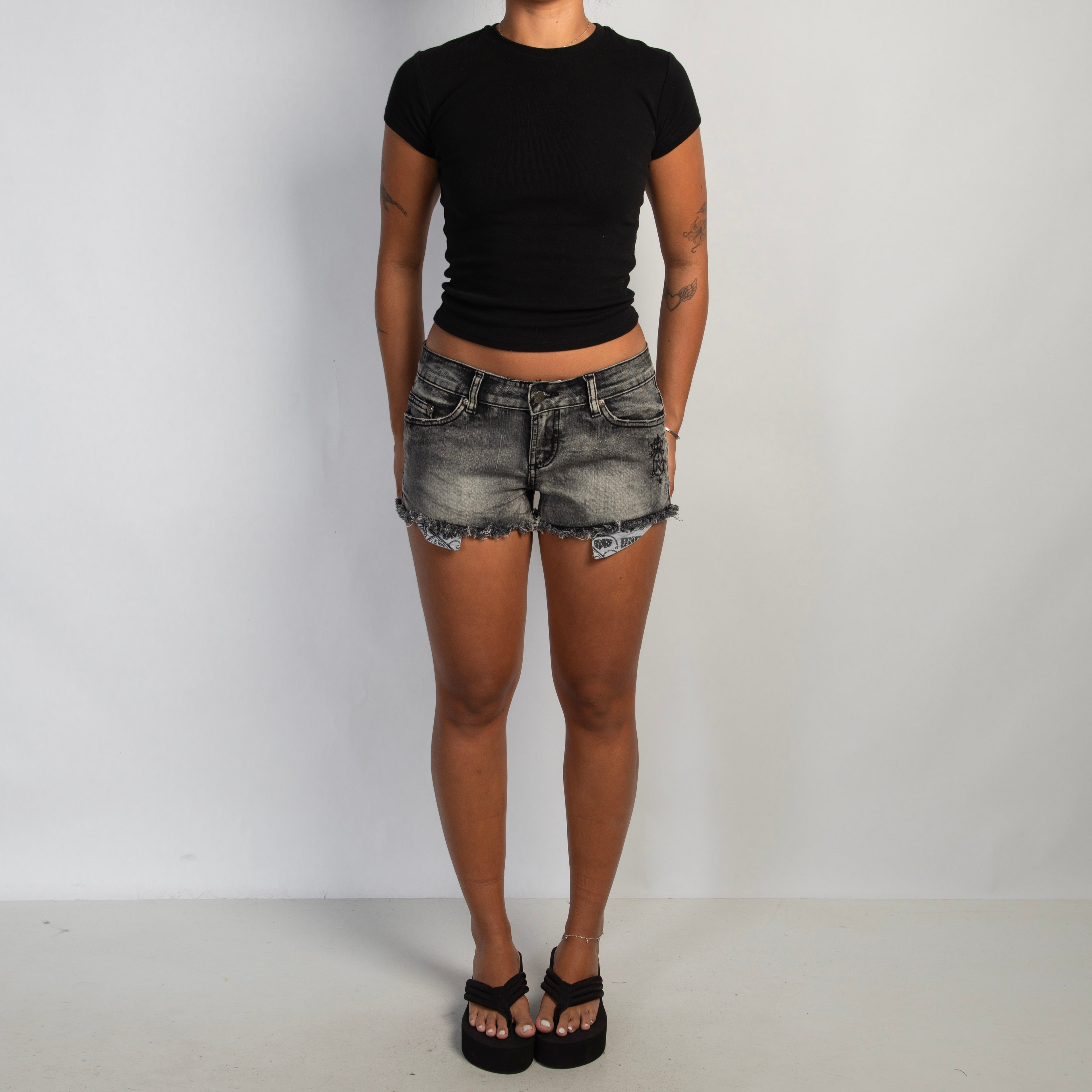 GREY WASH DENIM SHORTS