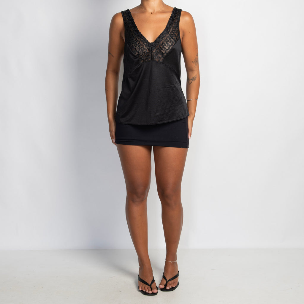 BLACK NYLON TOP
