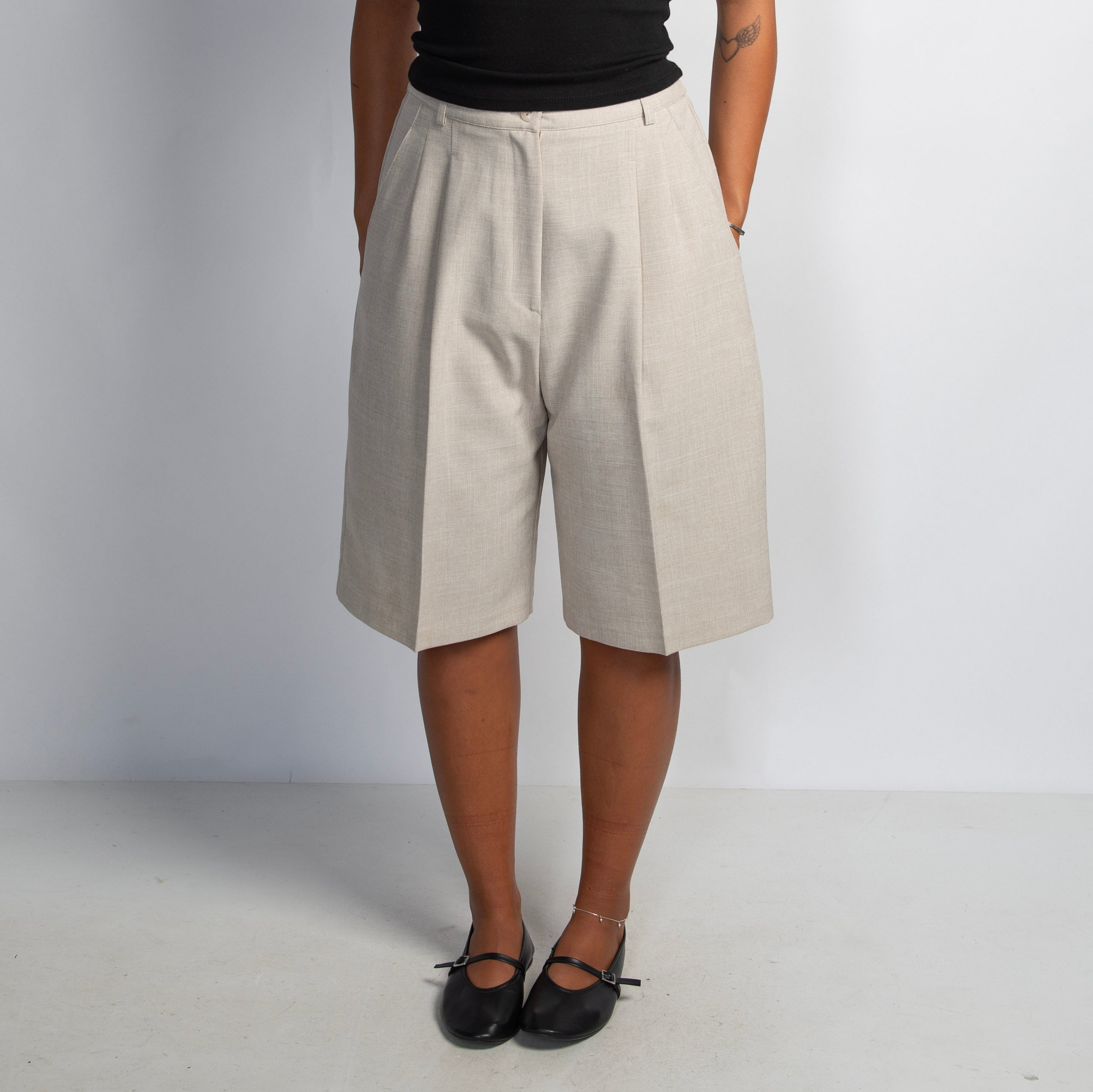 BEIGE LONGLINE SHORTS