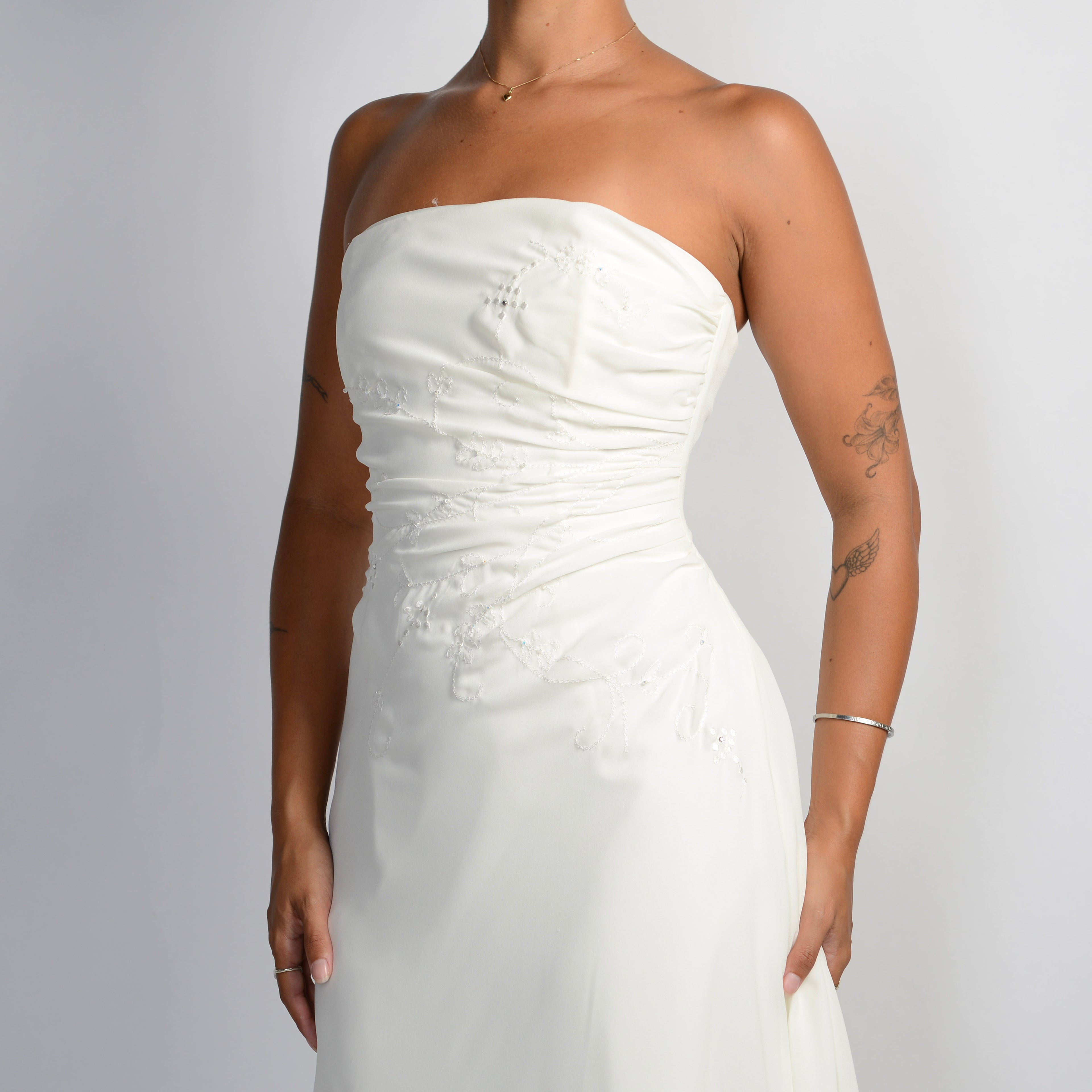 Buy Second-Hand Formal Dresses | Preloved Formal Dresses BEAN BY JESS Buy Second-Hand Formal Dresses | Preloved Formal Dresses BEAN BY JESS