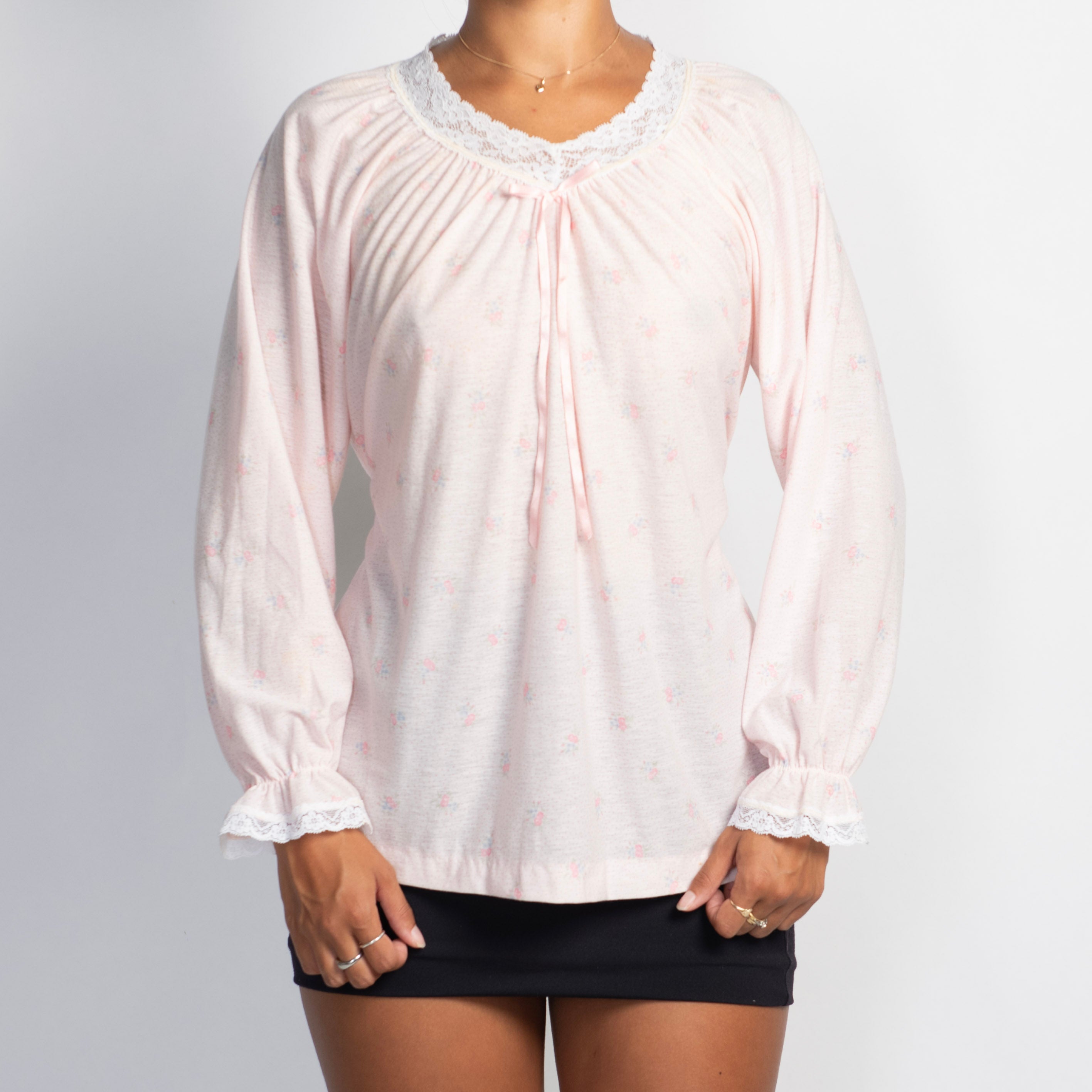 PALE PINK LONG SLEEVE TOP
