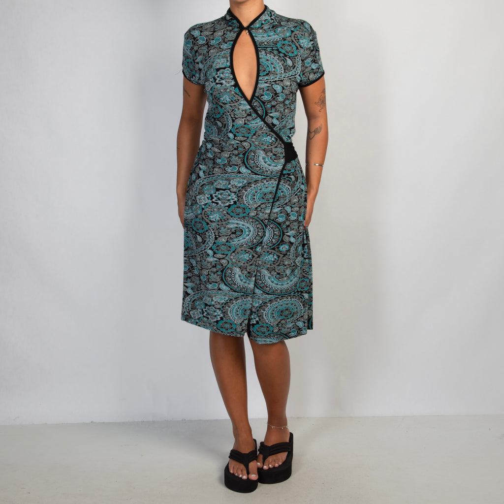 PATTERN WRAP DRESS