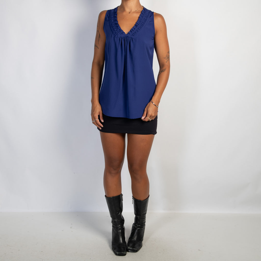 VIOLET SLEEVELESS TOP