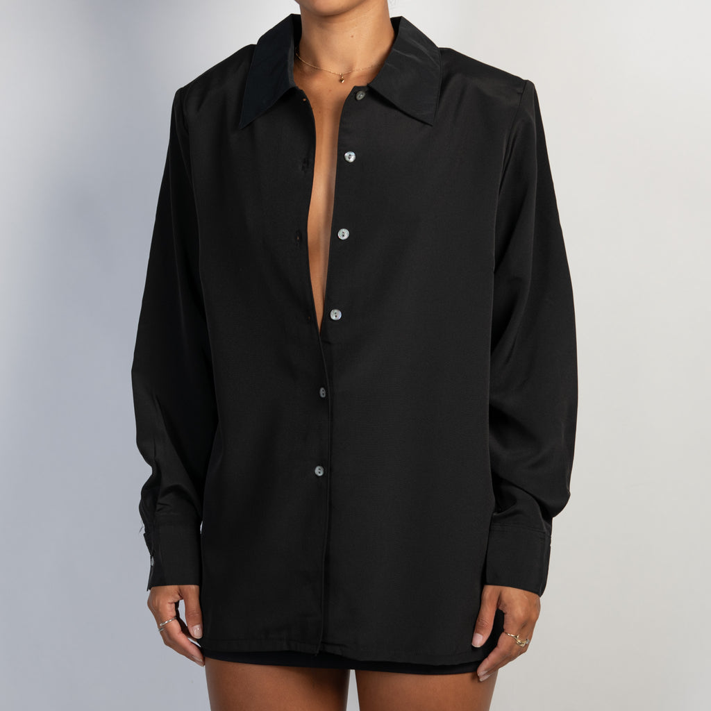 BLACK RELAXED BLOUSE