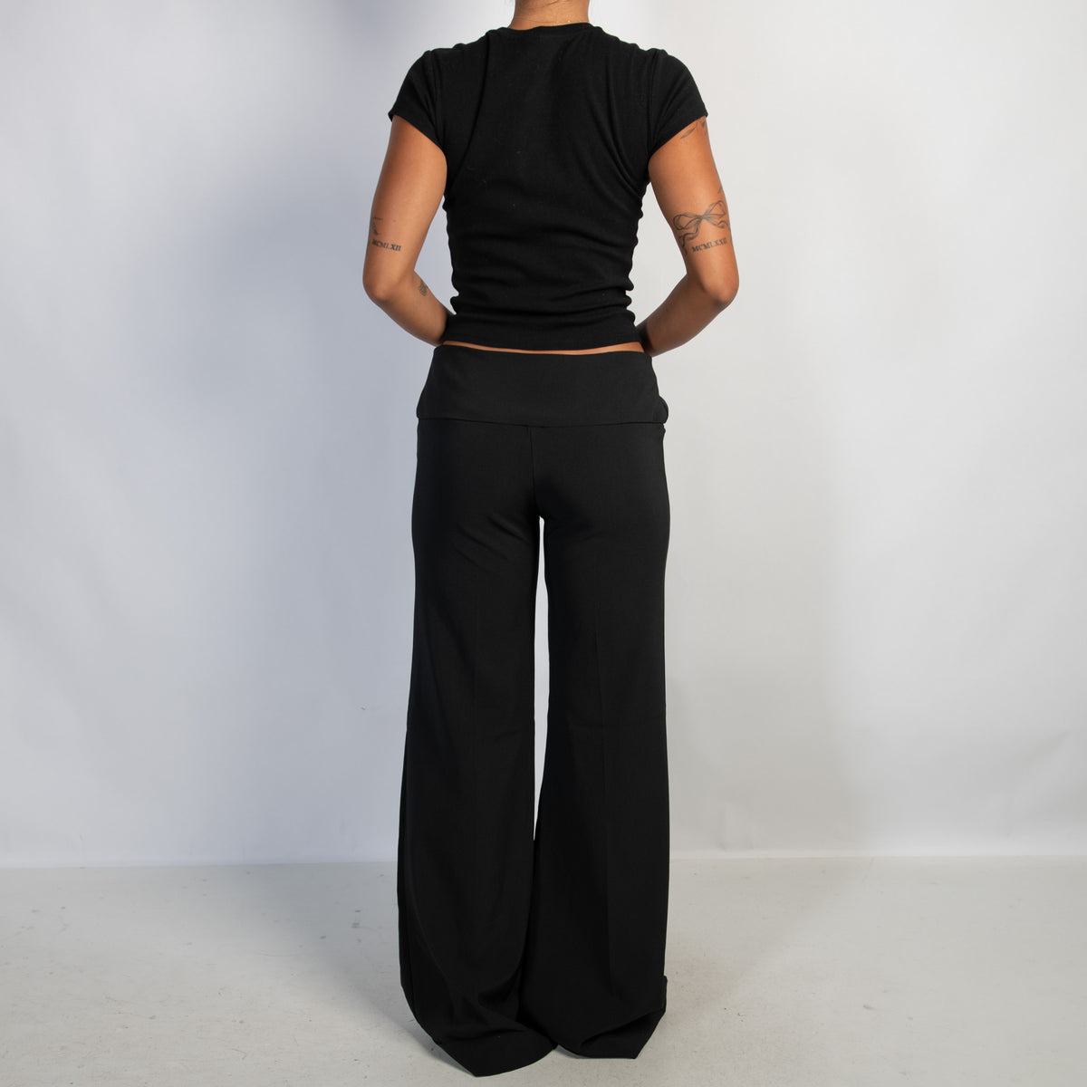 BLACK HOOK & EYE PANTS