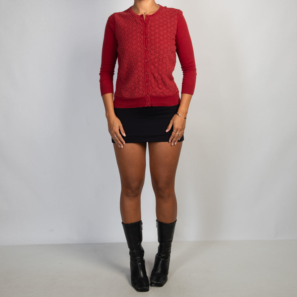 RED TEXTURE CARDIGAN