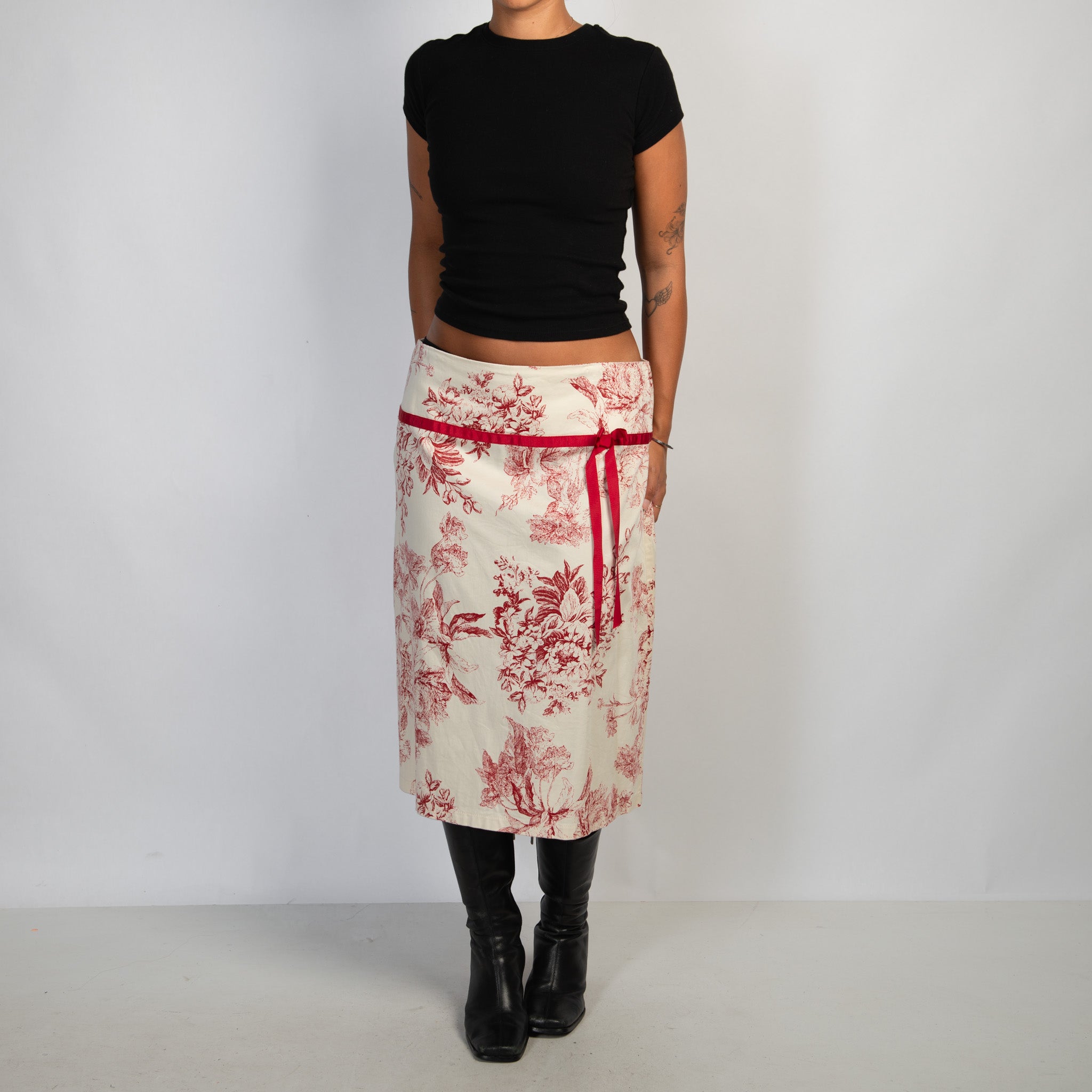 CREAM FLORAL MIDI SKIRT