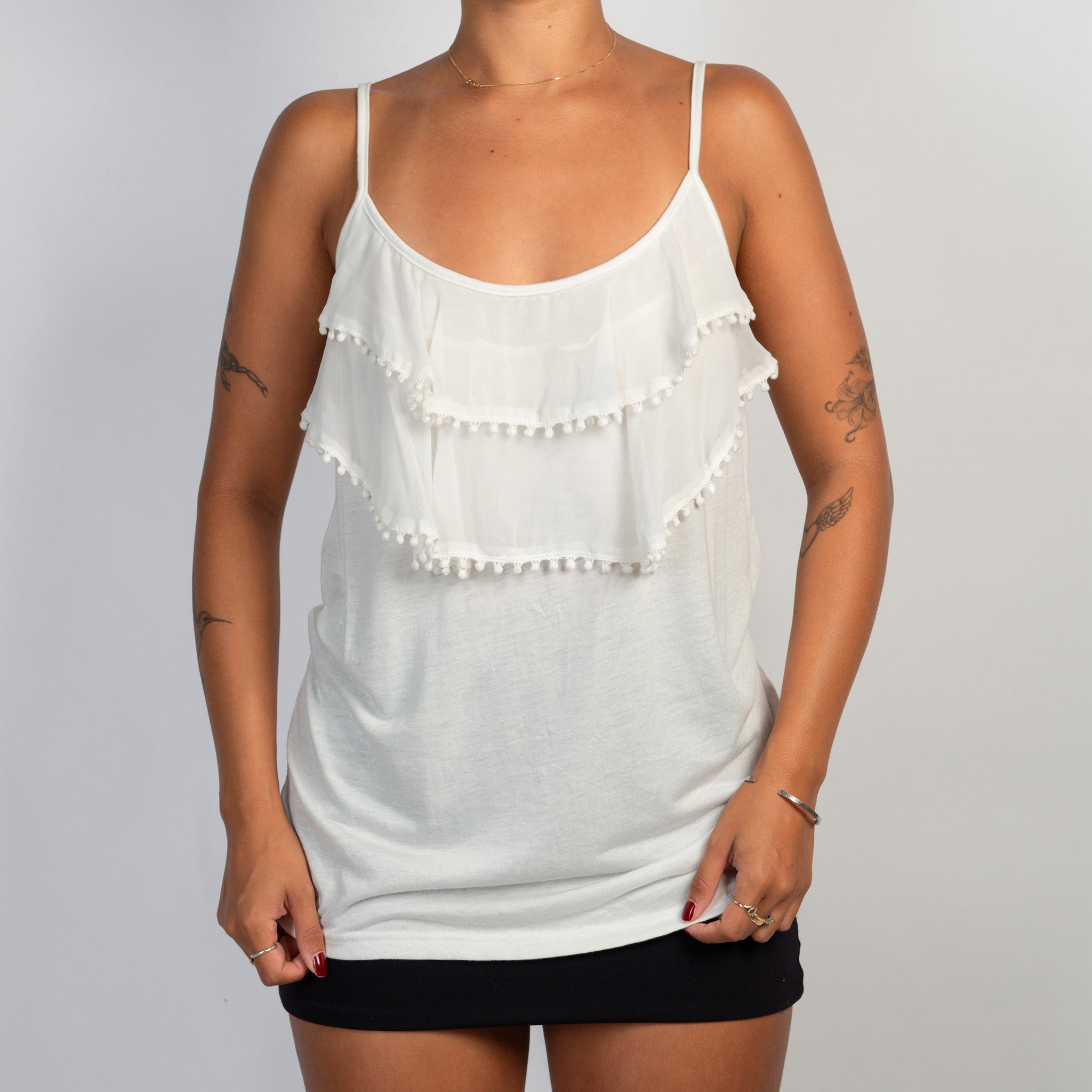 WHITE RUFFLE SINGLET