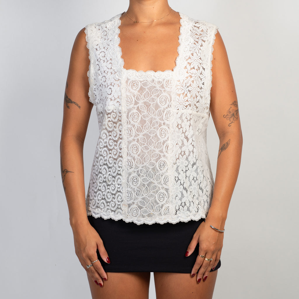 WHITE LACE TOP