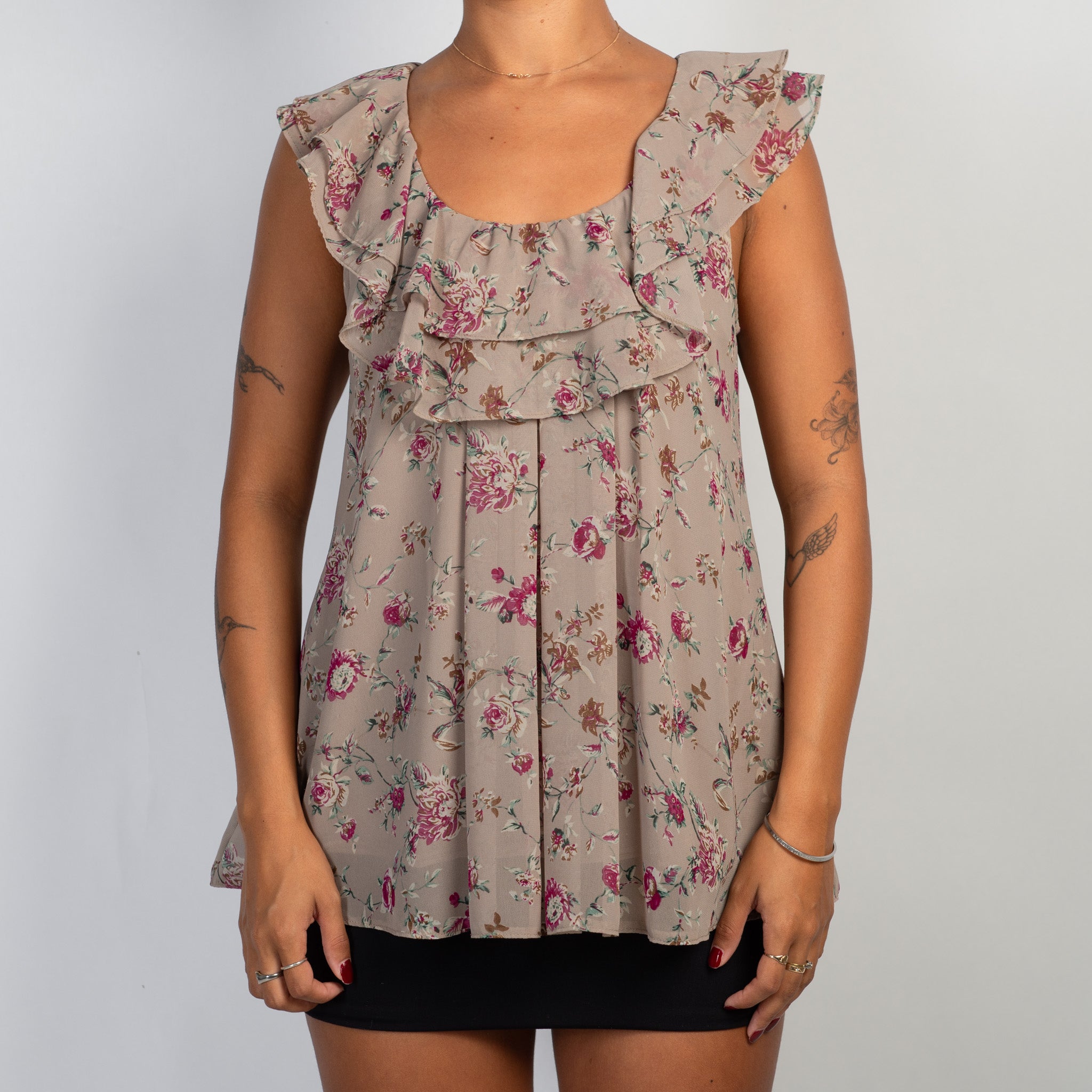 FLORAL RUFFLE TOP