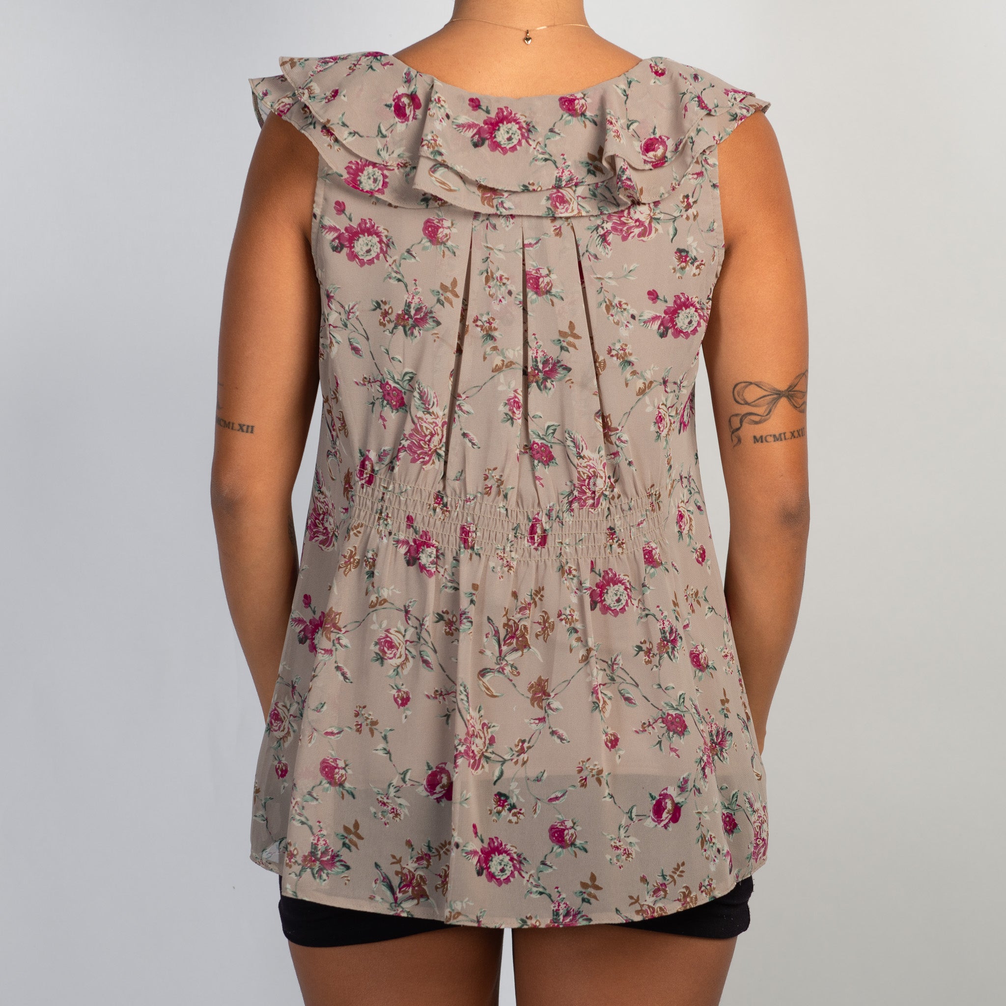 FLORAL RUFFLE TOP