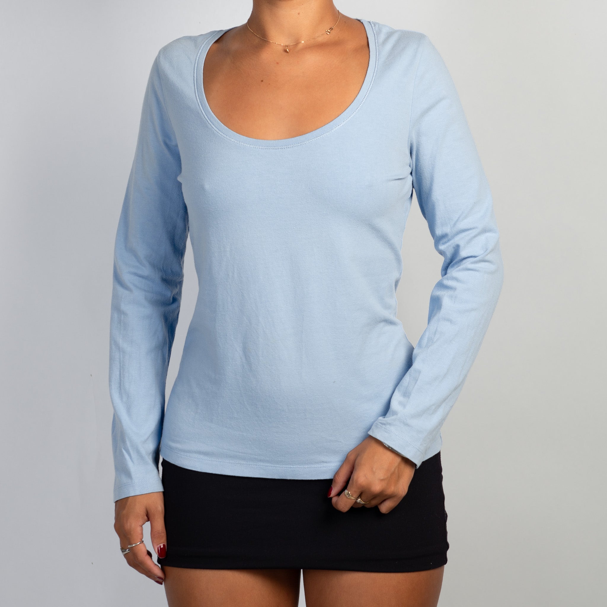 BLUE LONG SLEEVE TOP