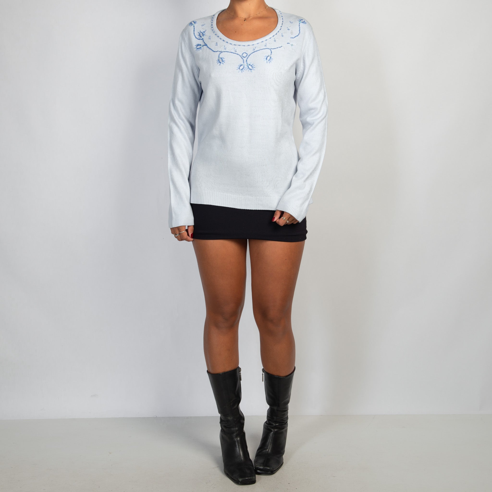 PALE BLUE KNIT TOP