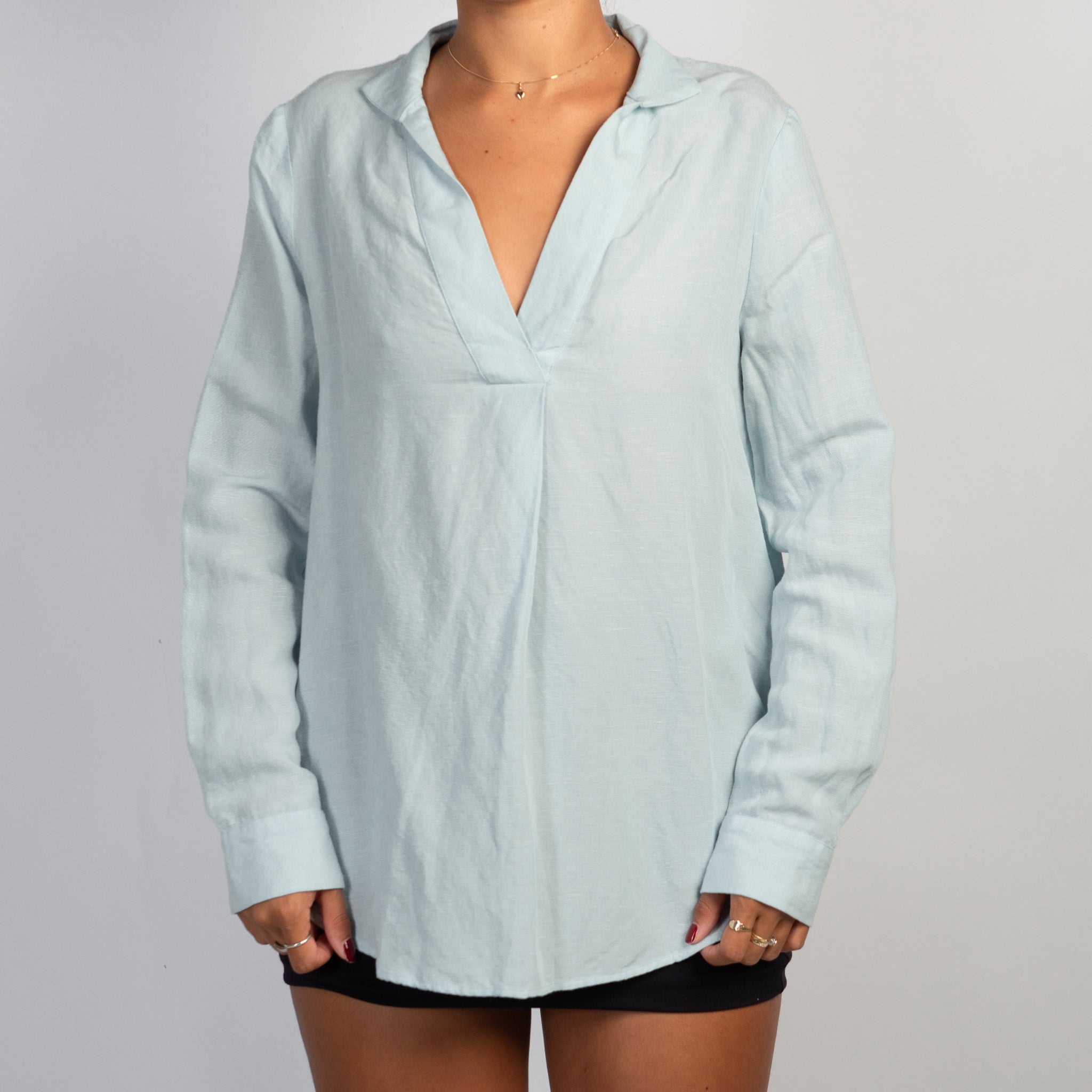 BLUE LINEN BLOUSE