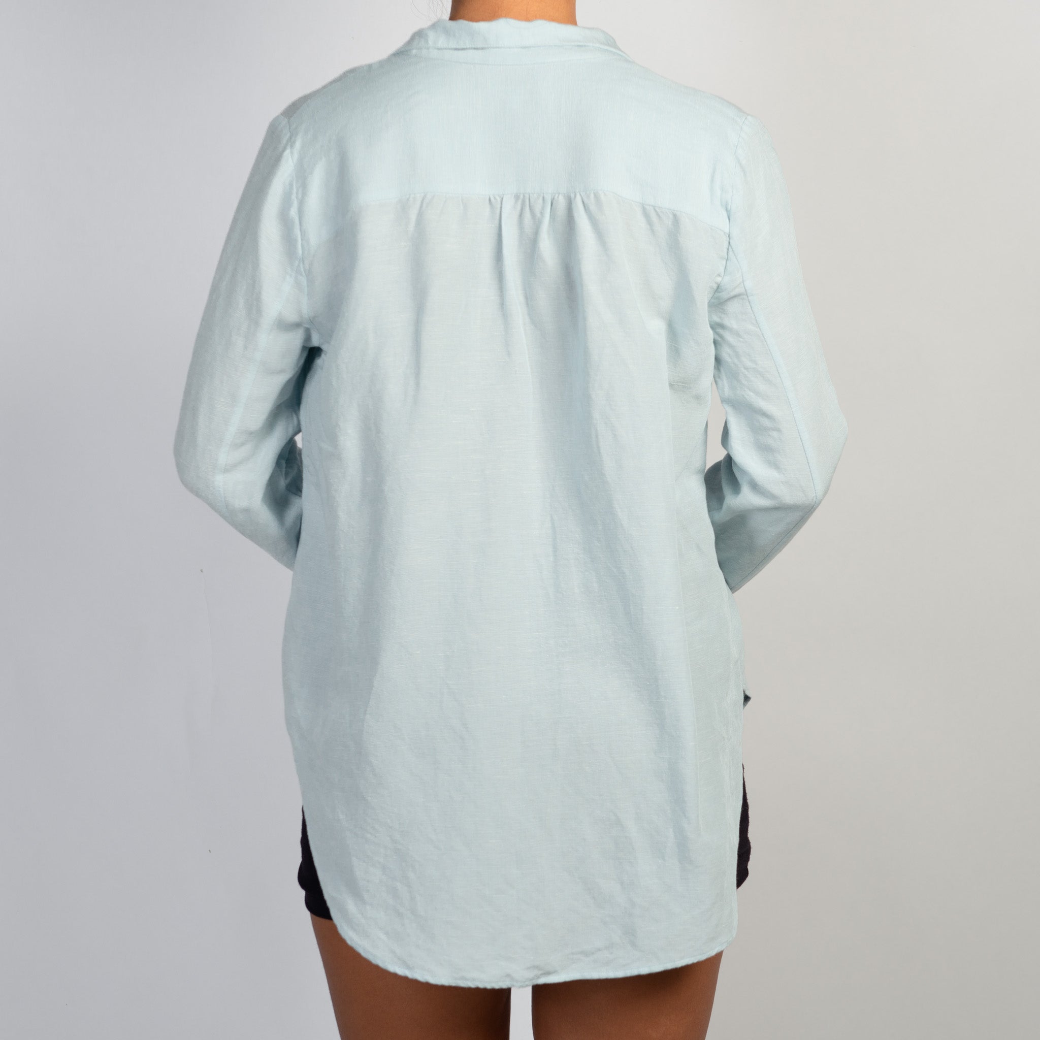 BLUE LINEN BLOUSE