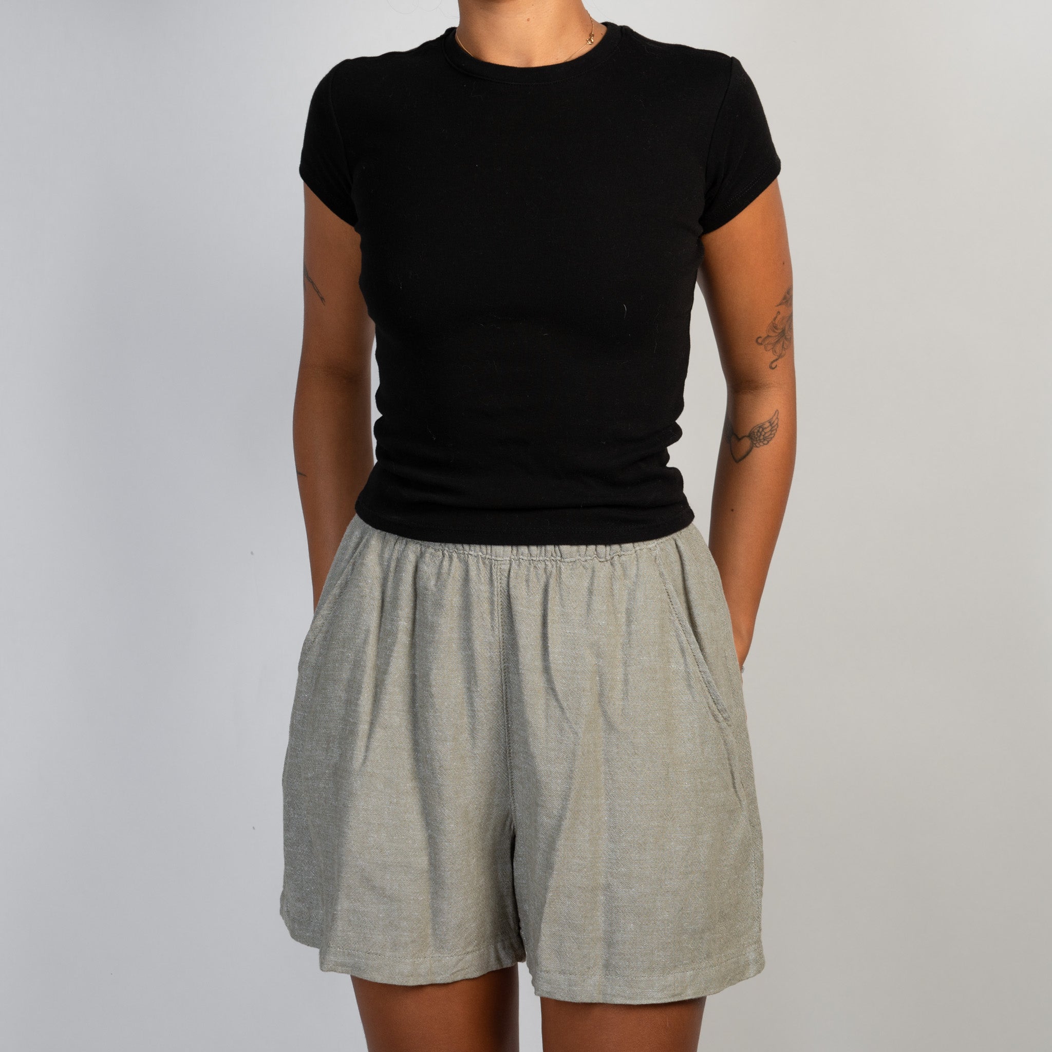 GREEN LINEN SHORTS