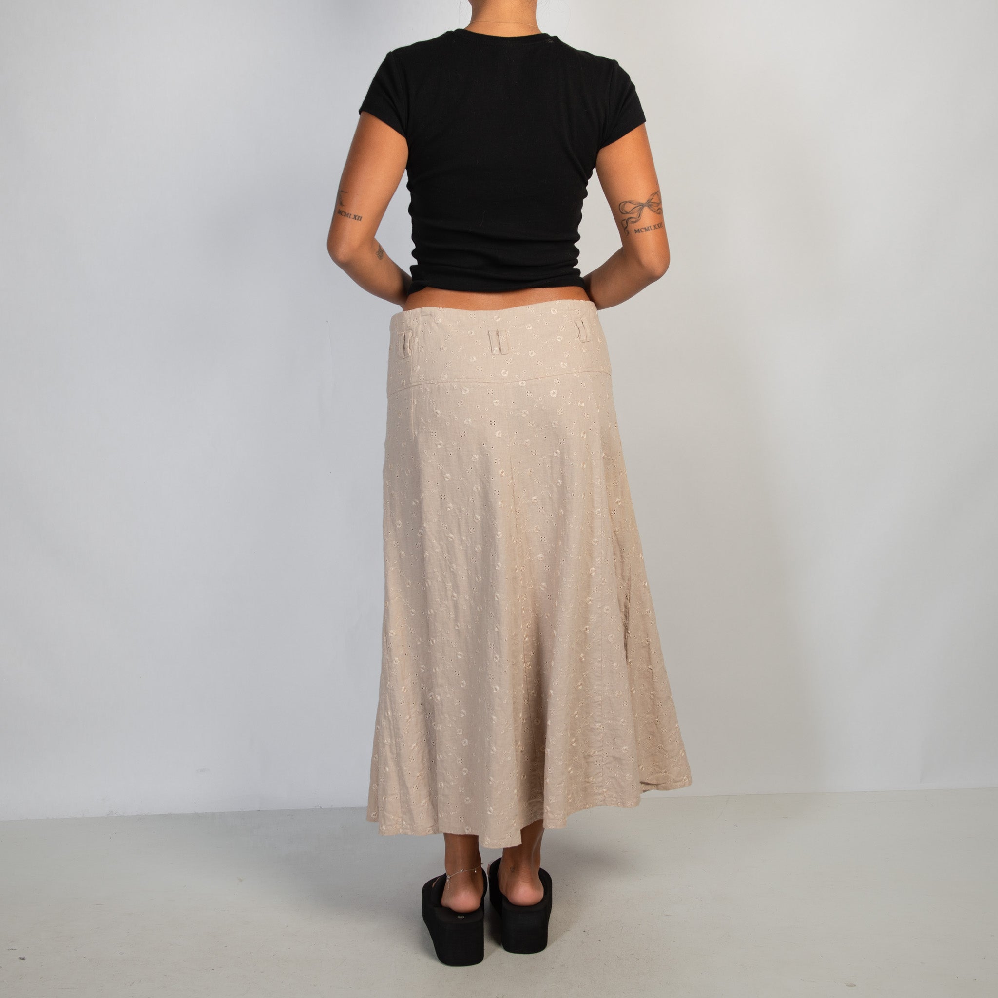 BEIGE EMBROIDERED MIDI SKIRT