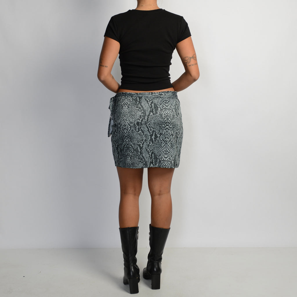 GREY PATTERN WRAP SKIRT