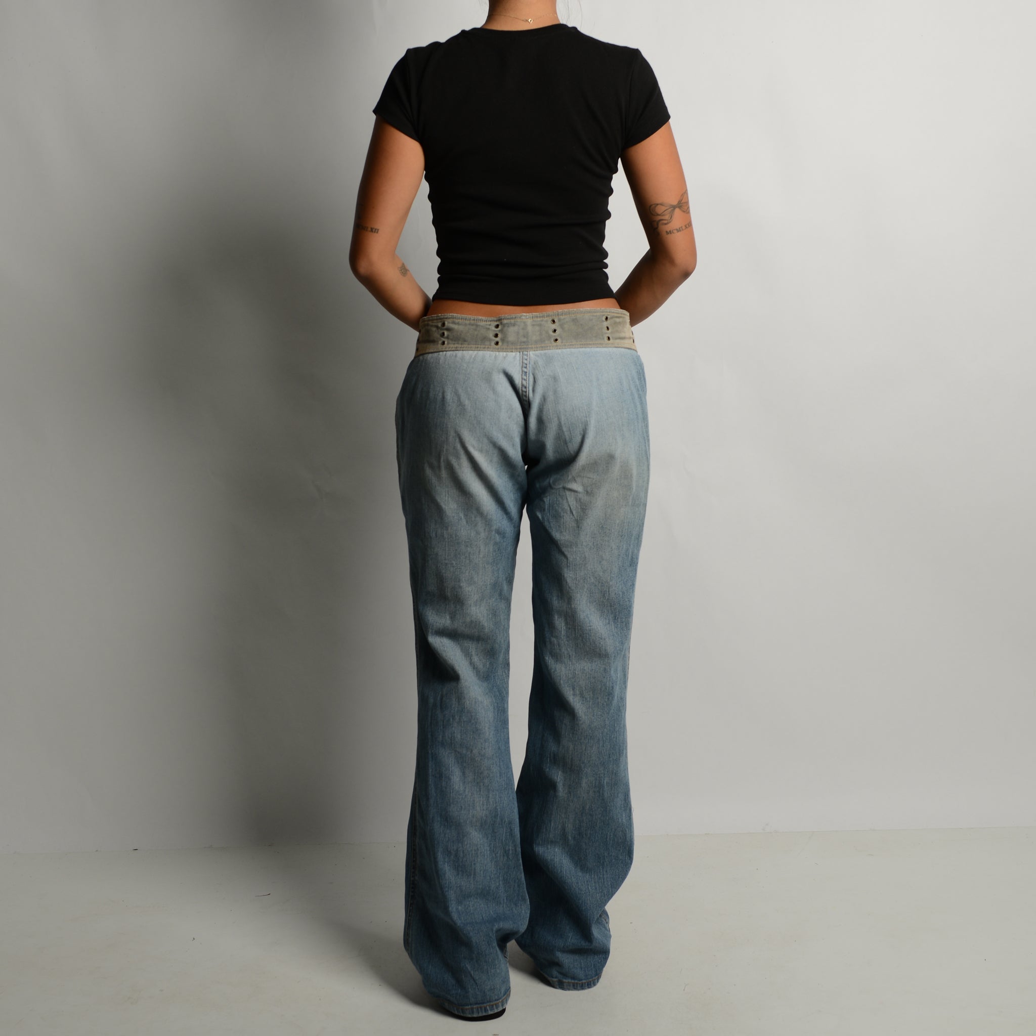 DENIM FLARED JEANS