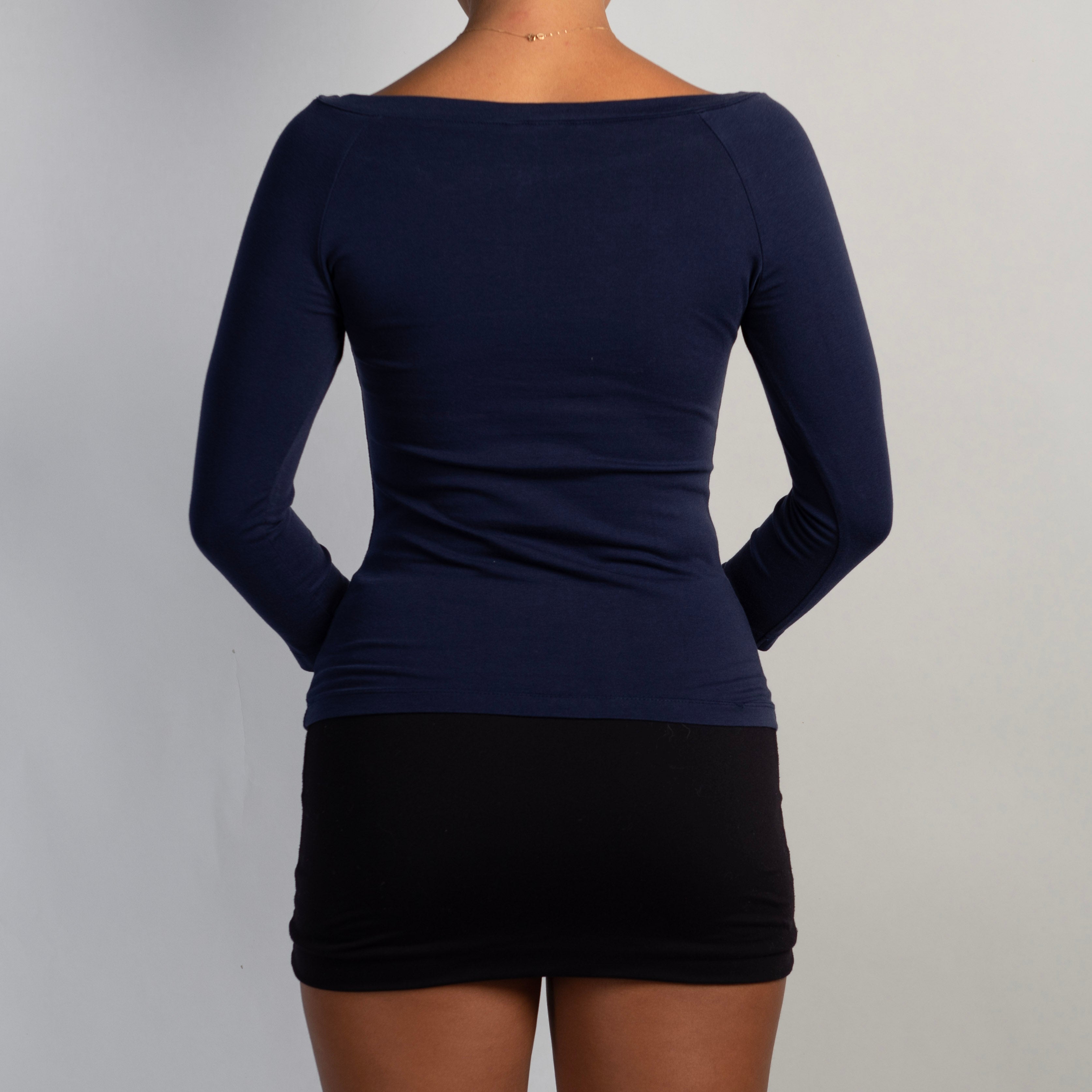 NAVY 3/4 SLEEVE TOP