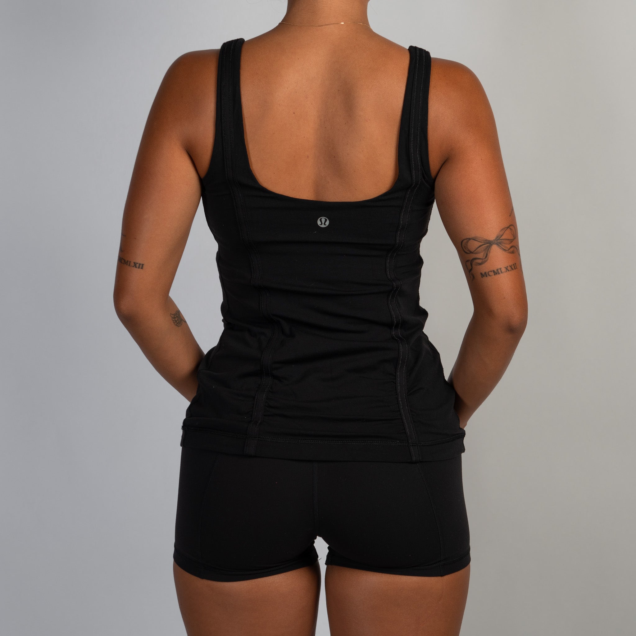 BLACK ACTIVE TANK TOP