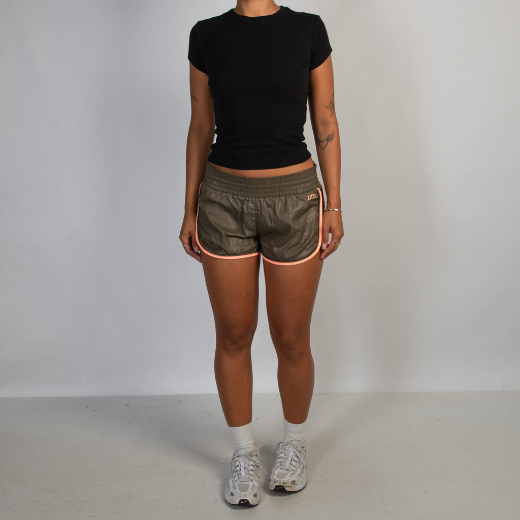 KHAKI SPRAY SHORTS