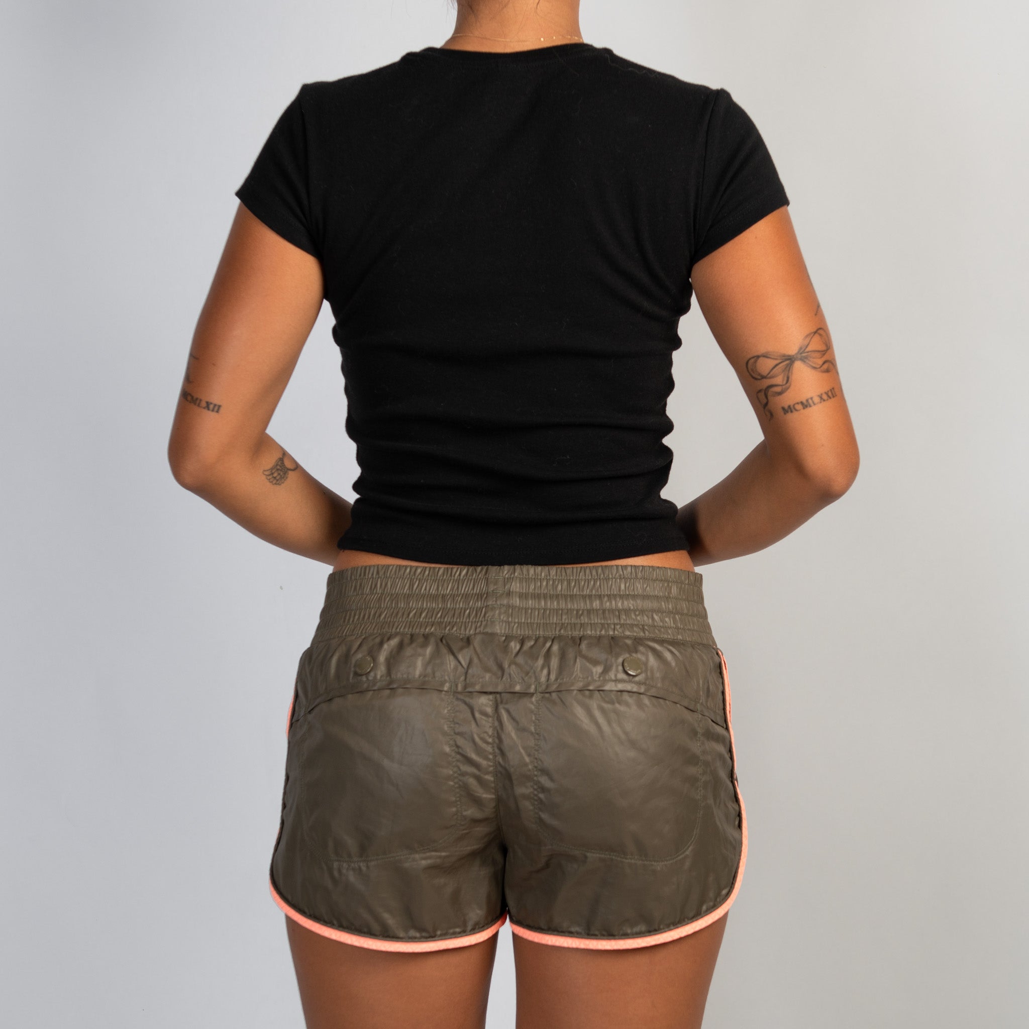 KHAKI SPRAY SHORTS