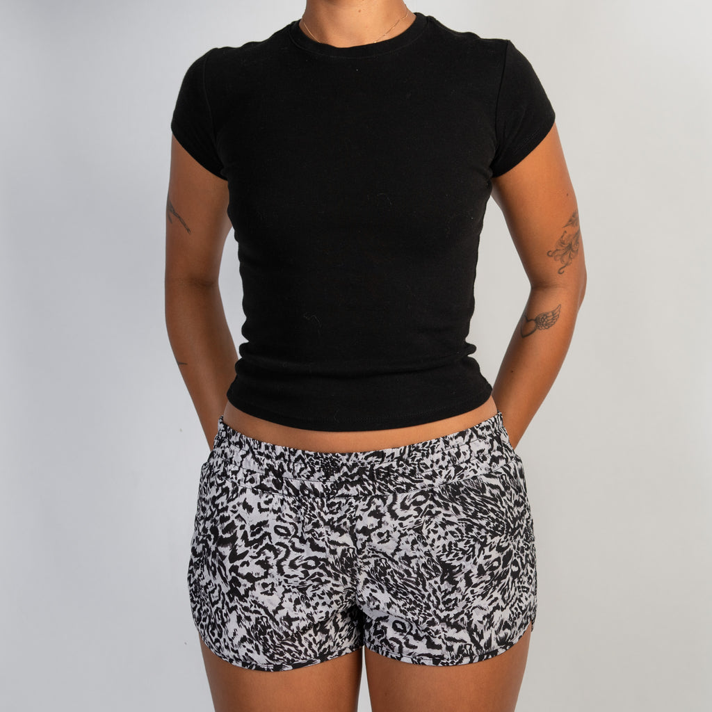 ANIMAL PRINT SPRAY SHORTS