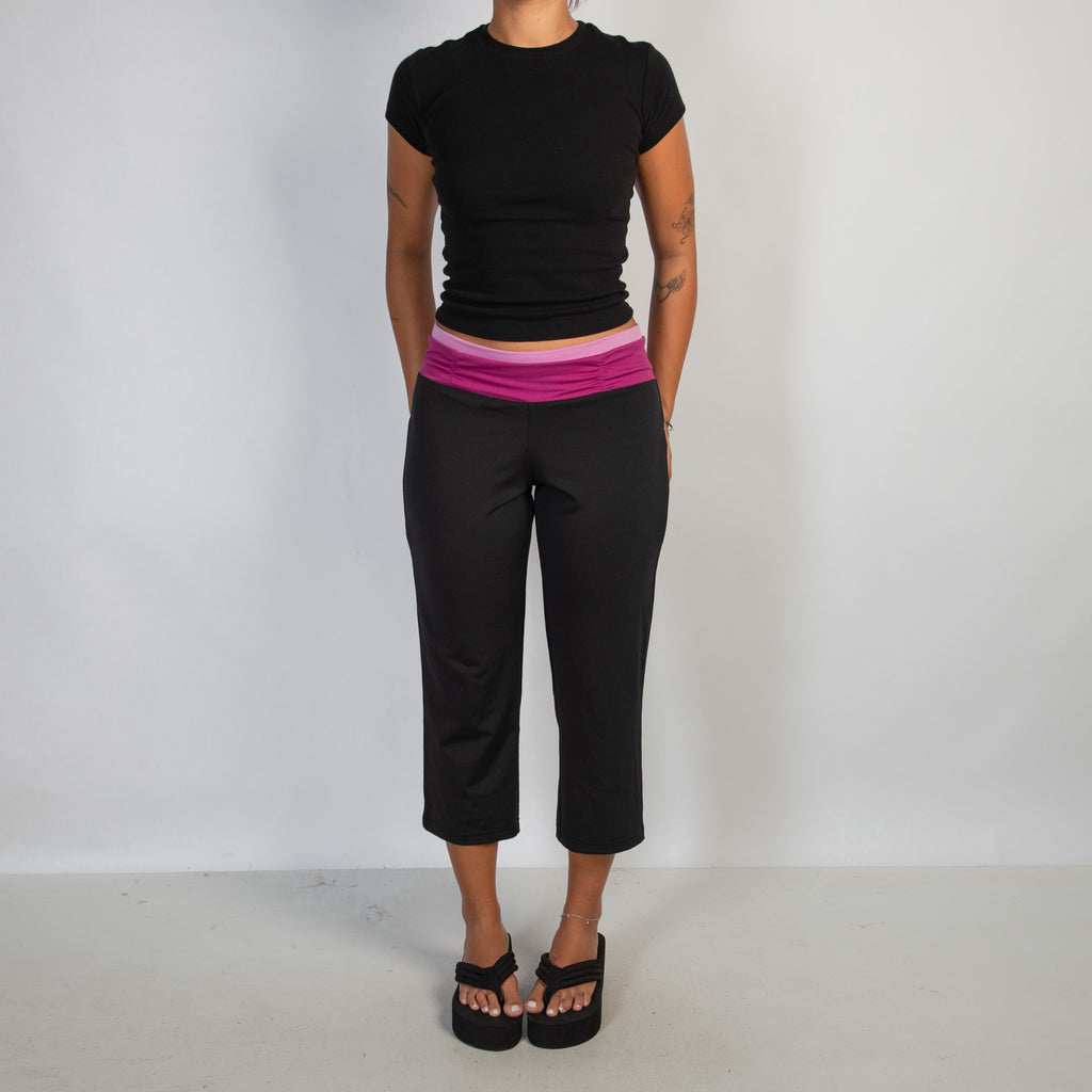 PINK TRIM CAPRI TIGHTS