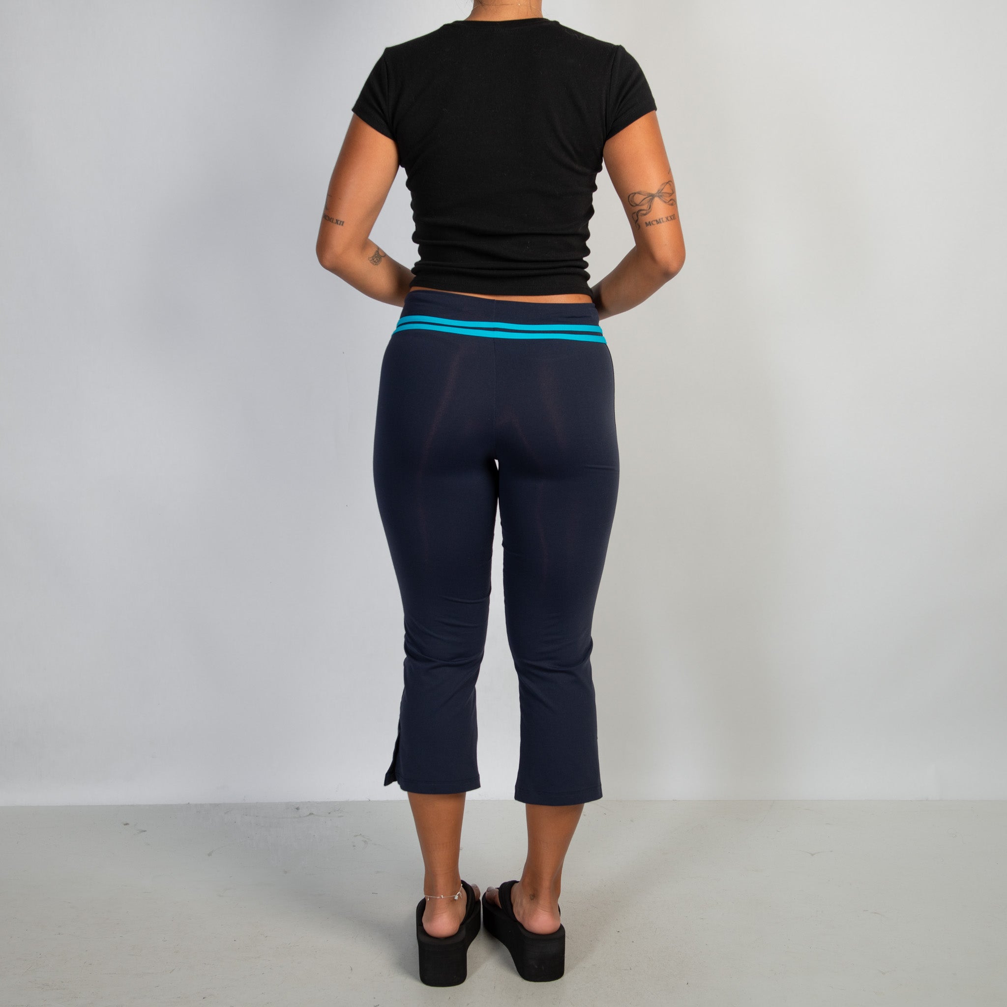 NAVY CROP KICK FLARE TIGHTS