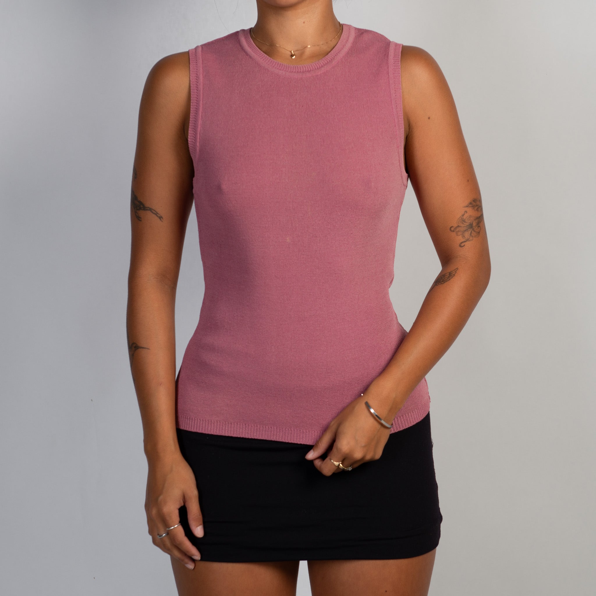 PINK KNIT SLEEVELESS TOP