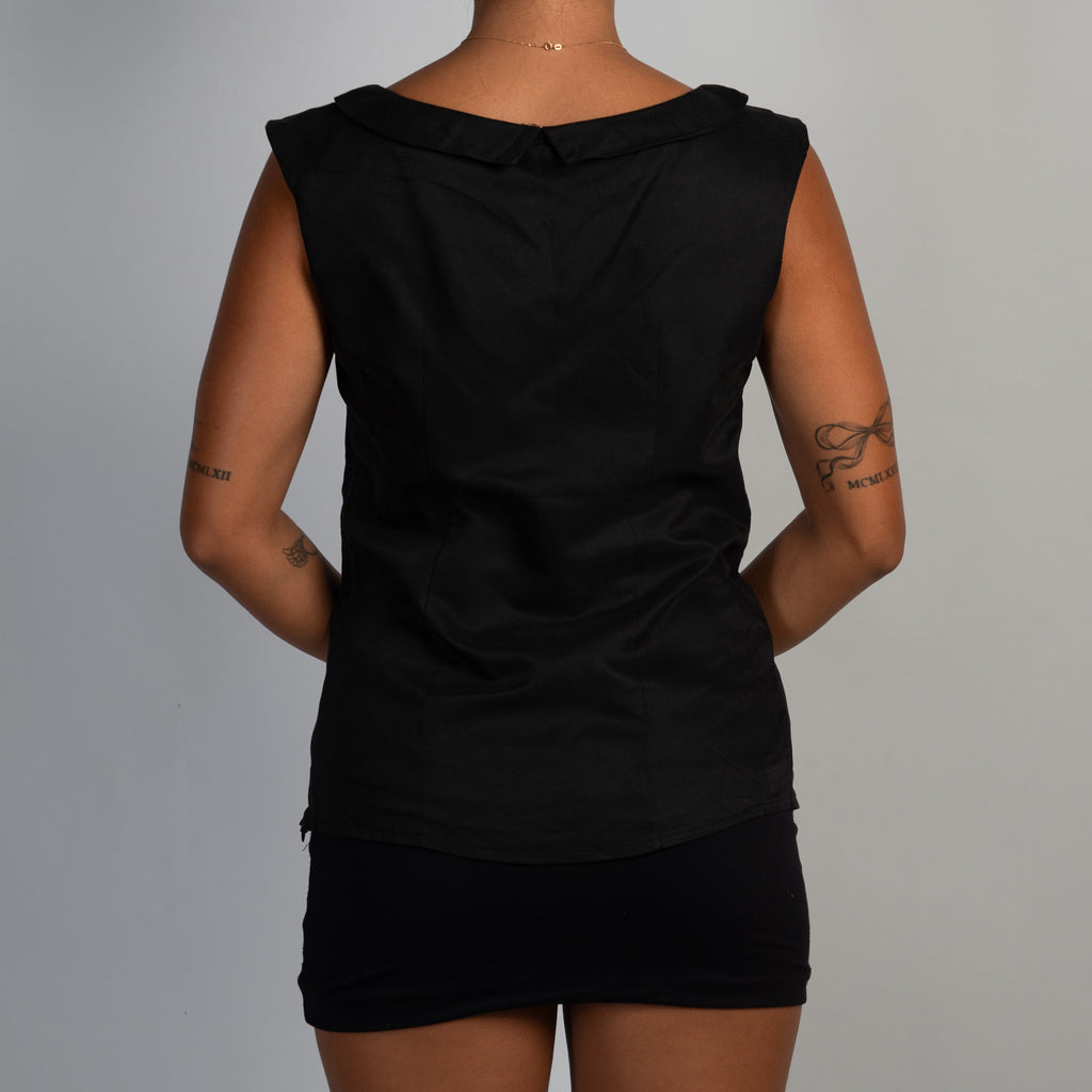 BLACK BOAT NECK TOP