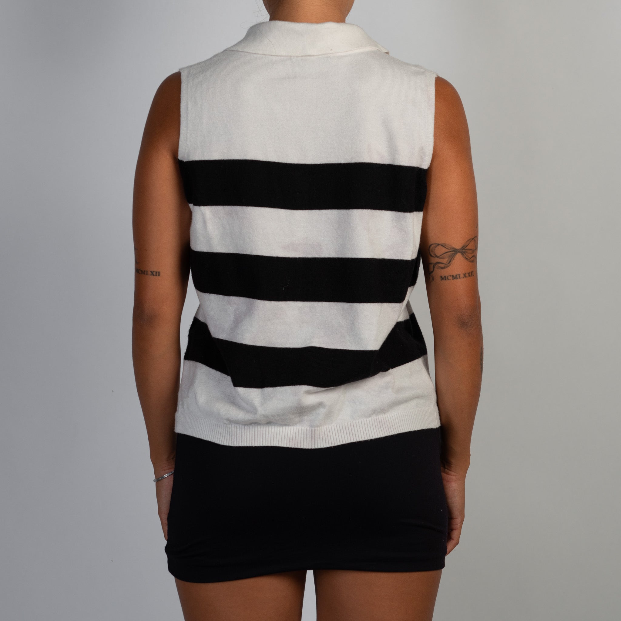 STRIPE KNIT COLLARED TOP