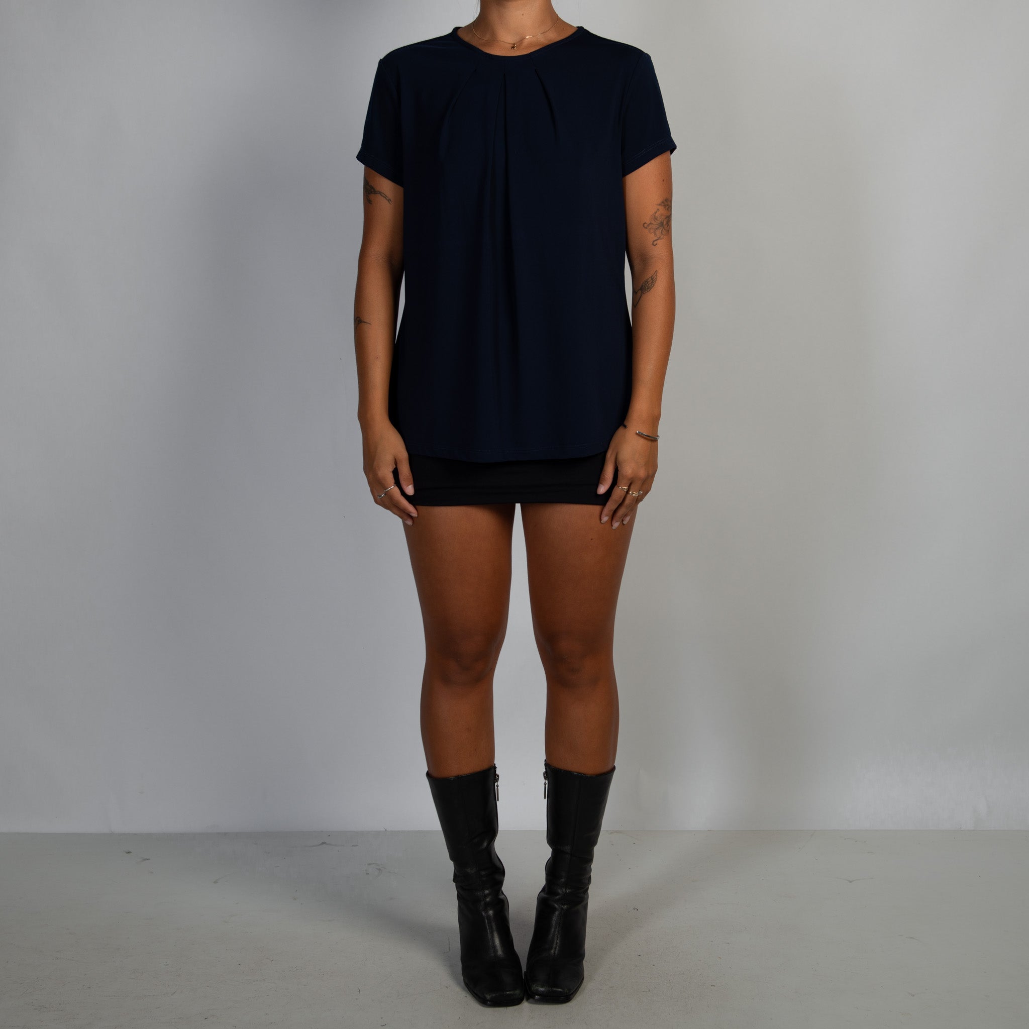 NAVY PLEAT TOP