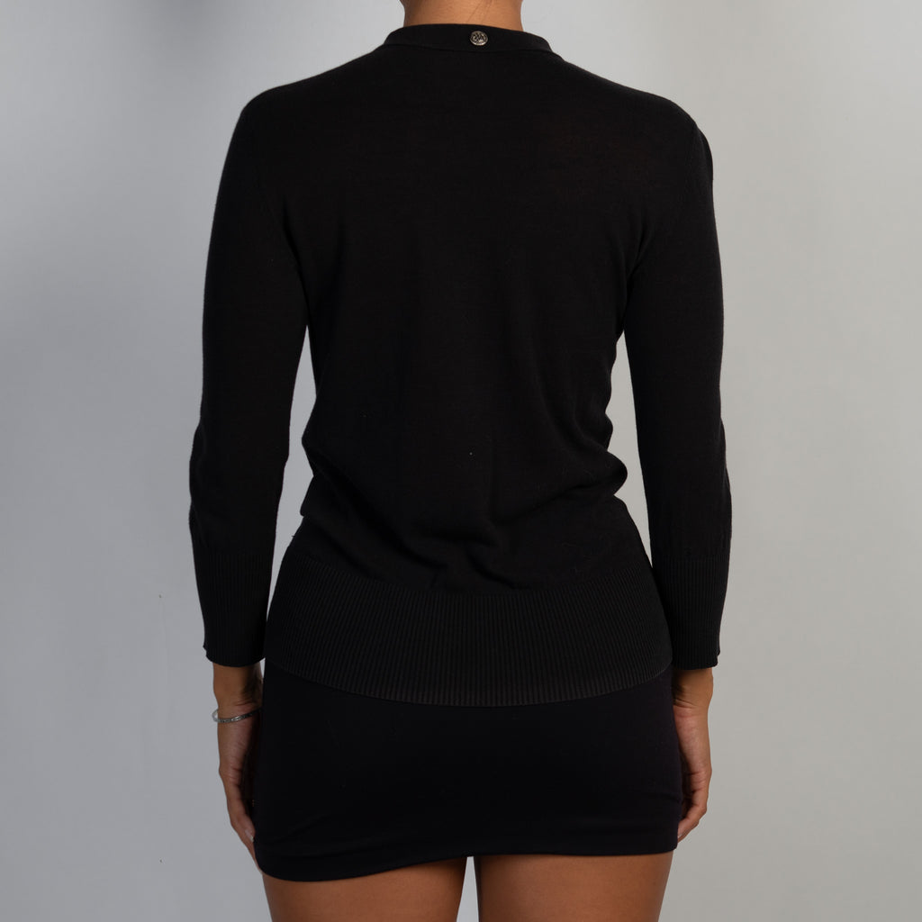 BLACK COLLARED KNIT TOP